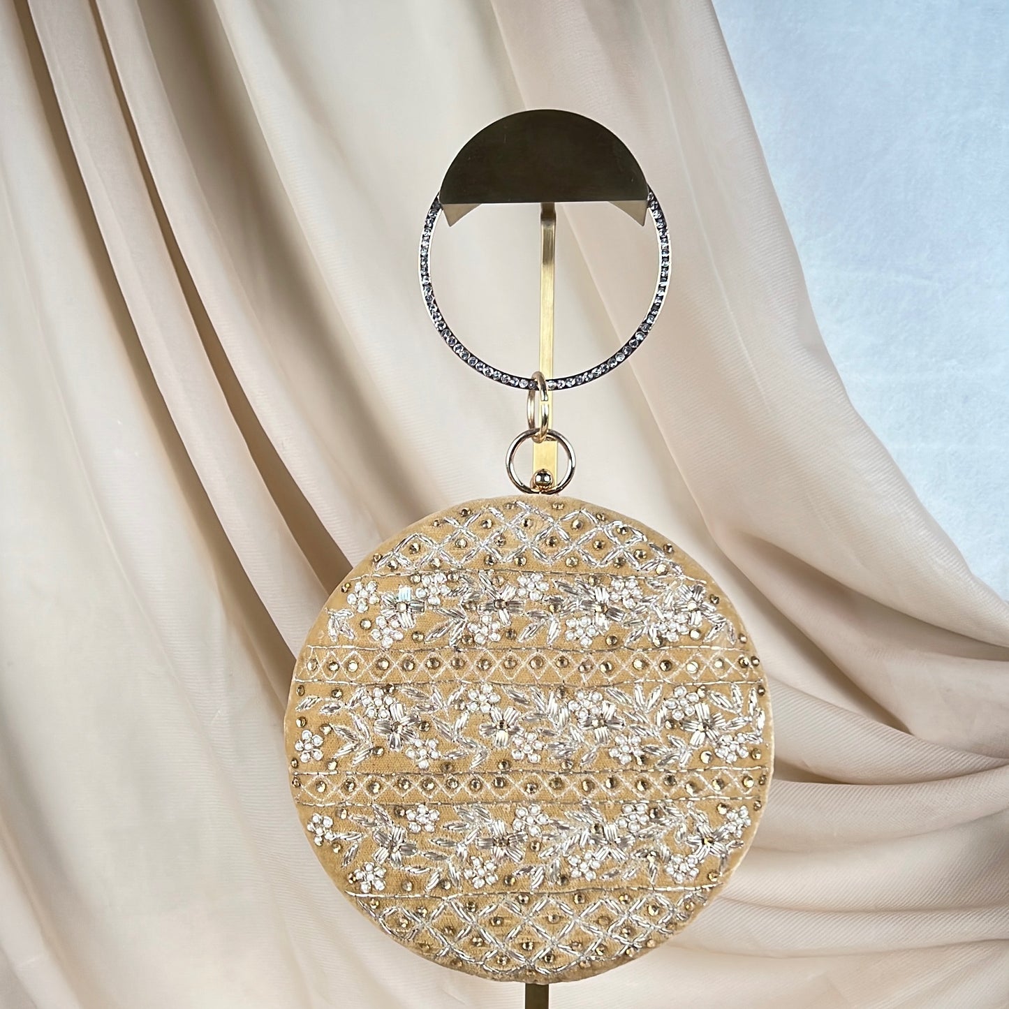 Round Embrodiered Clutch with Bangle handle