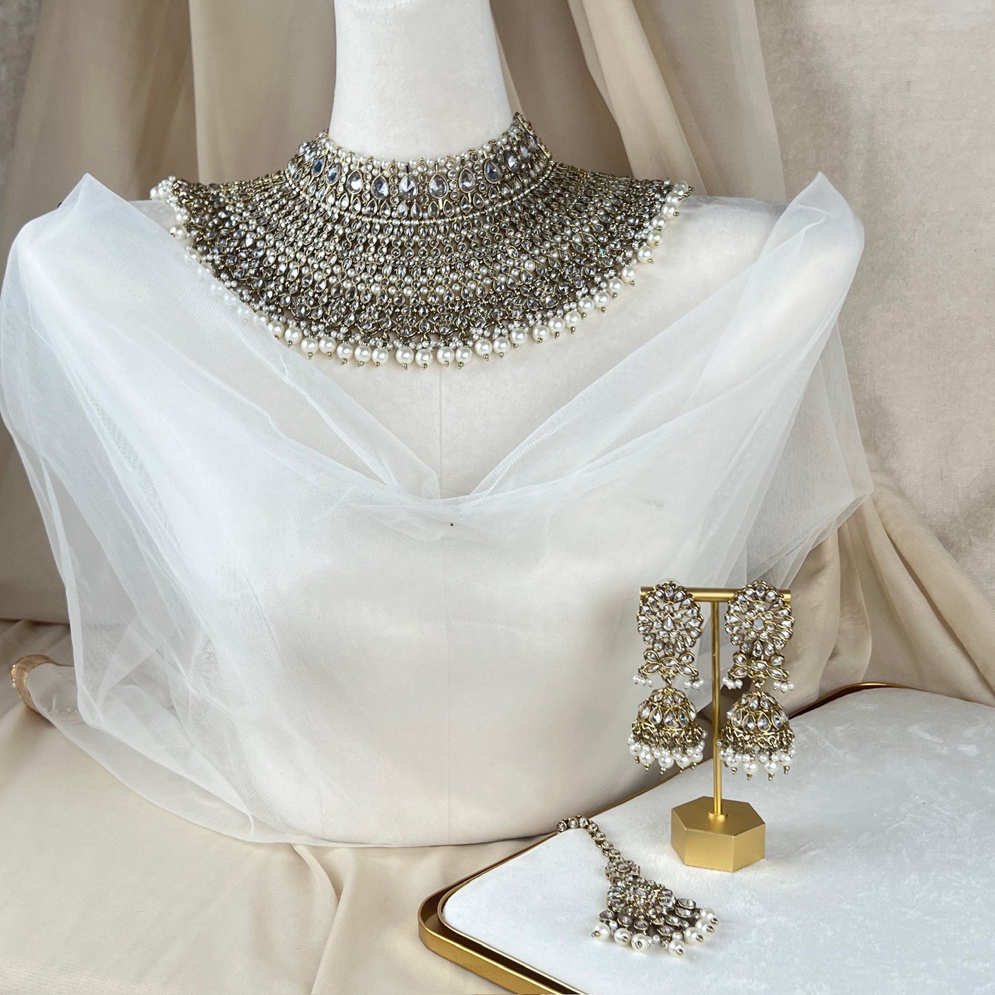 Large Semi Bridal Choker Bib Set