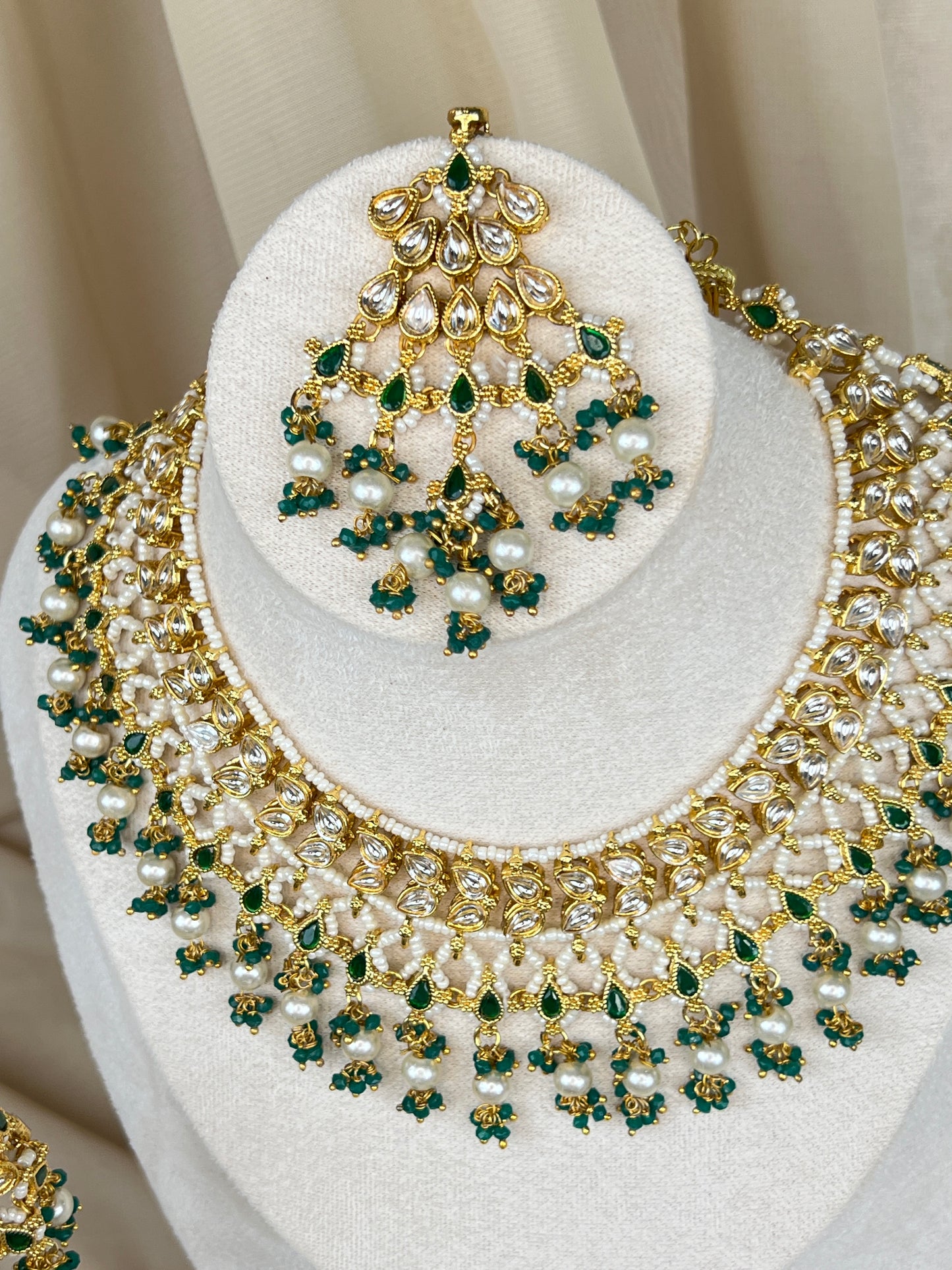 Kundan Necklace Set