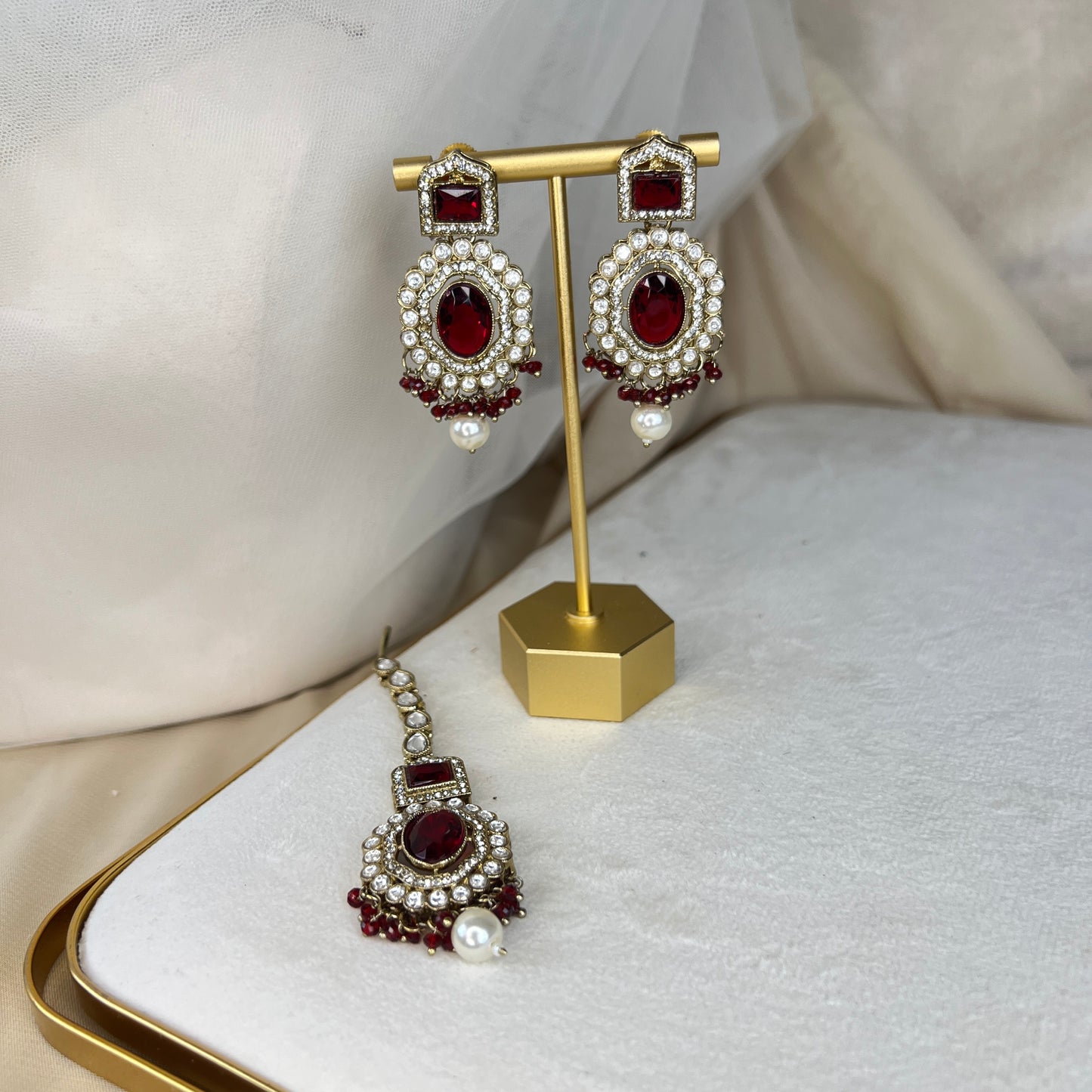 Victorian White Gold Kundan Semi Bridal Set