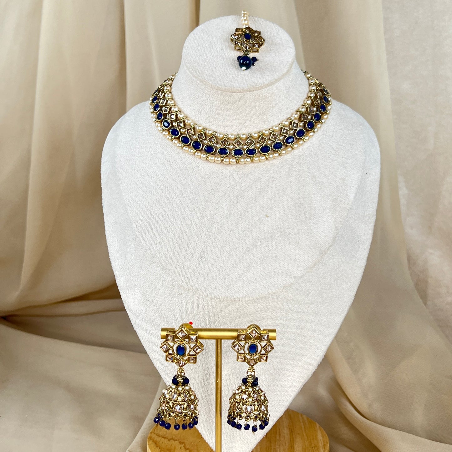 Dainty Necklace Set with Jhumka
