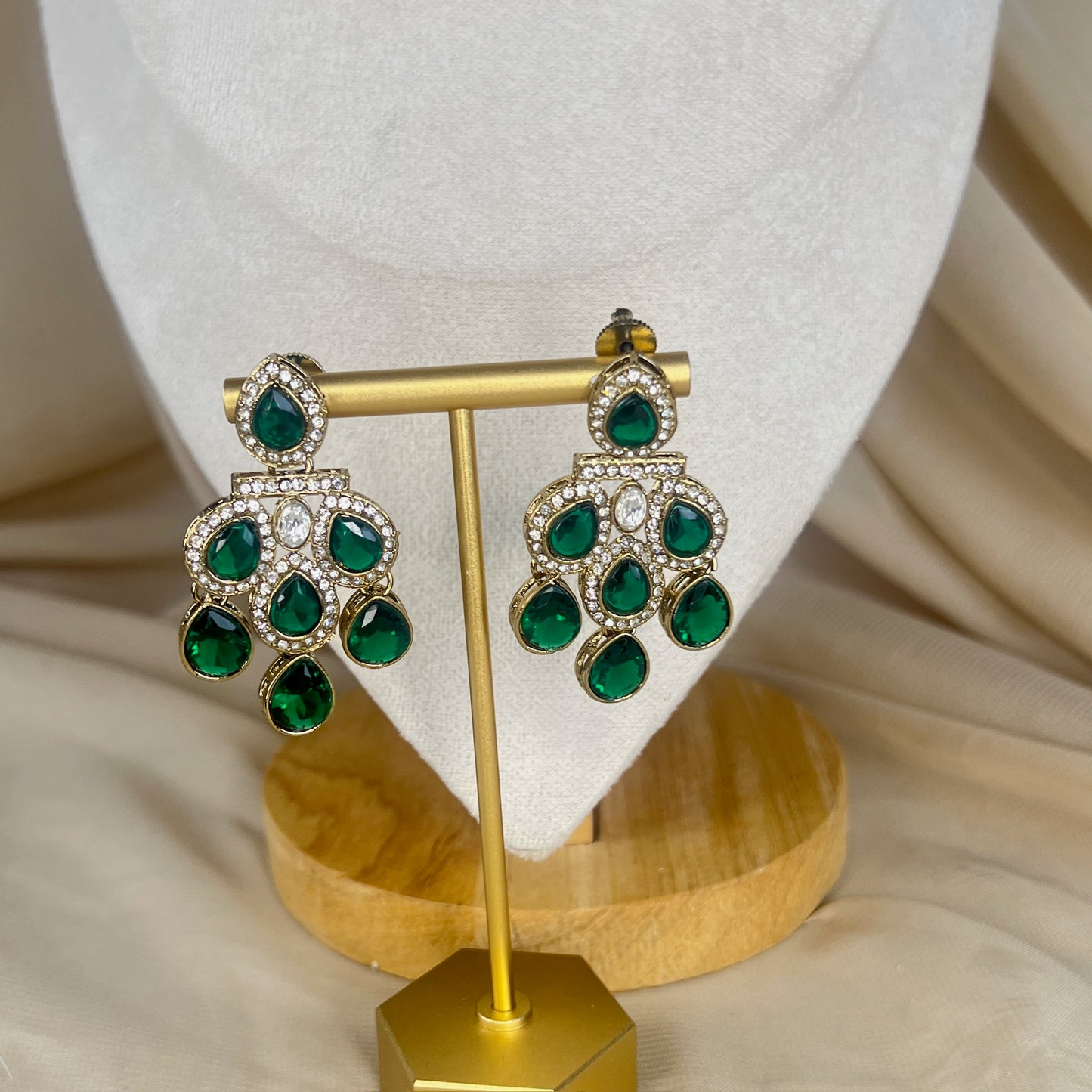 Kundan Necklace Set