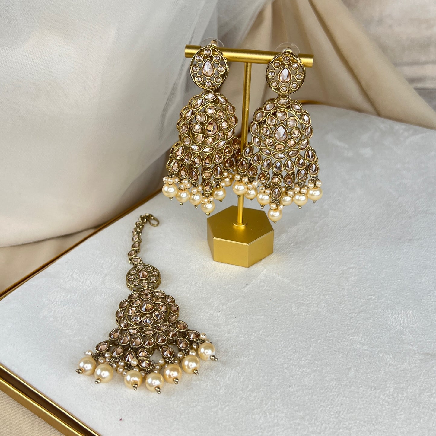 Large Semi Bridal Choker Bib Set