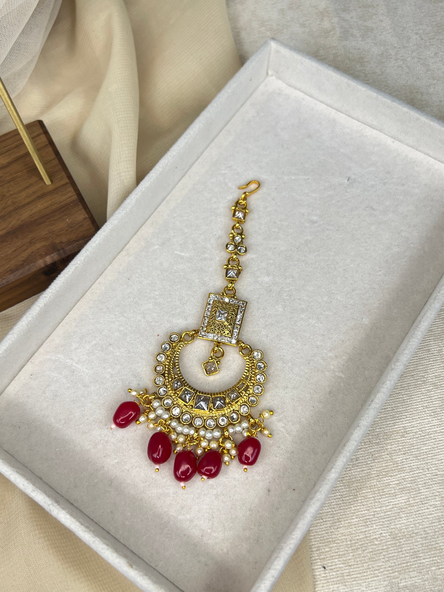 Semi Bridal Choker Set