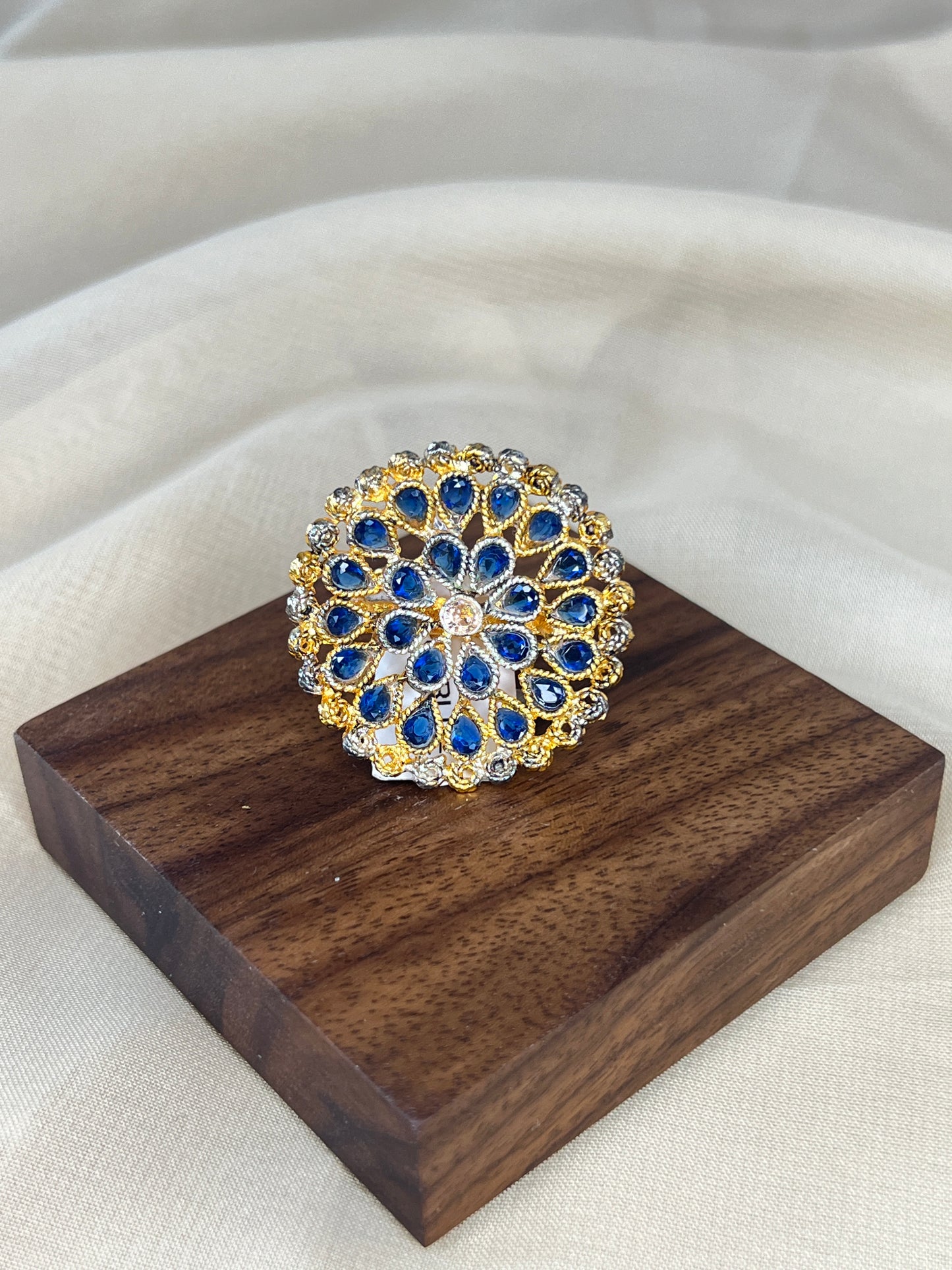 Circle Ring