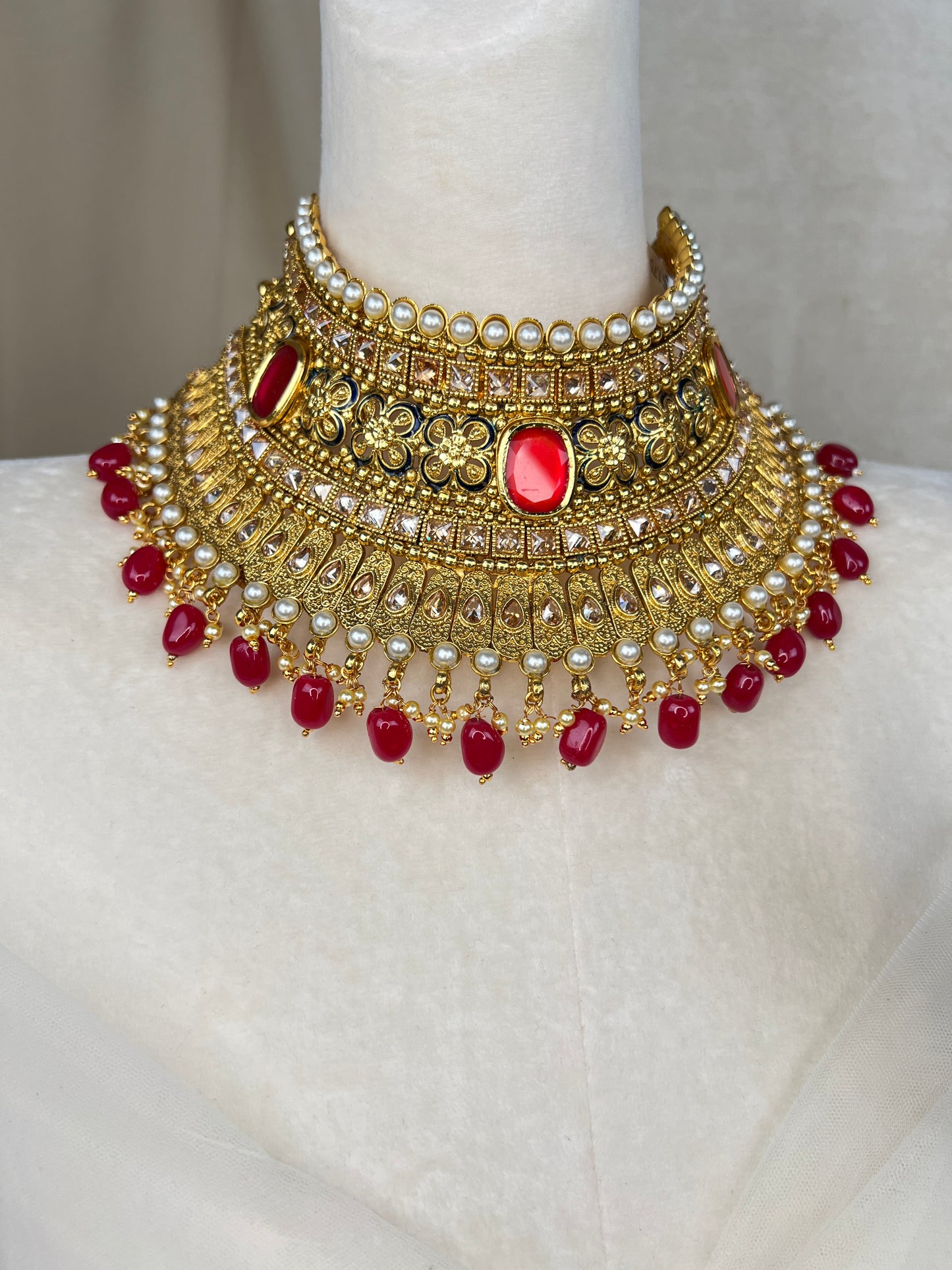 Semi Bridal Choker Set