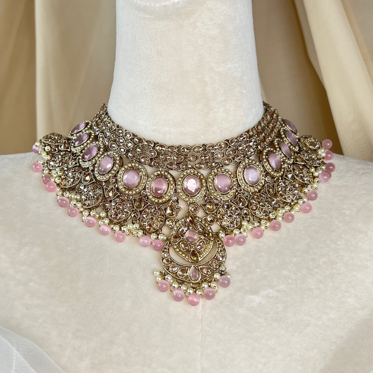 Large Semi Bridal Choker Set