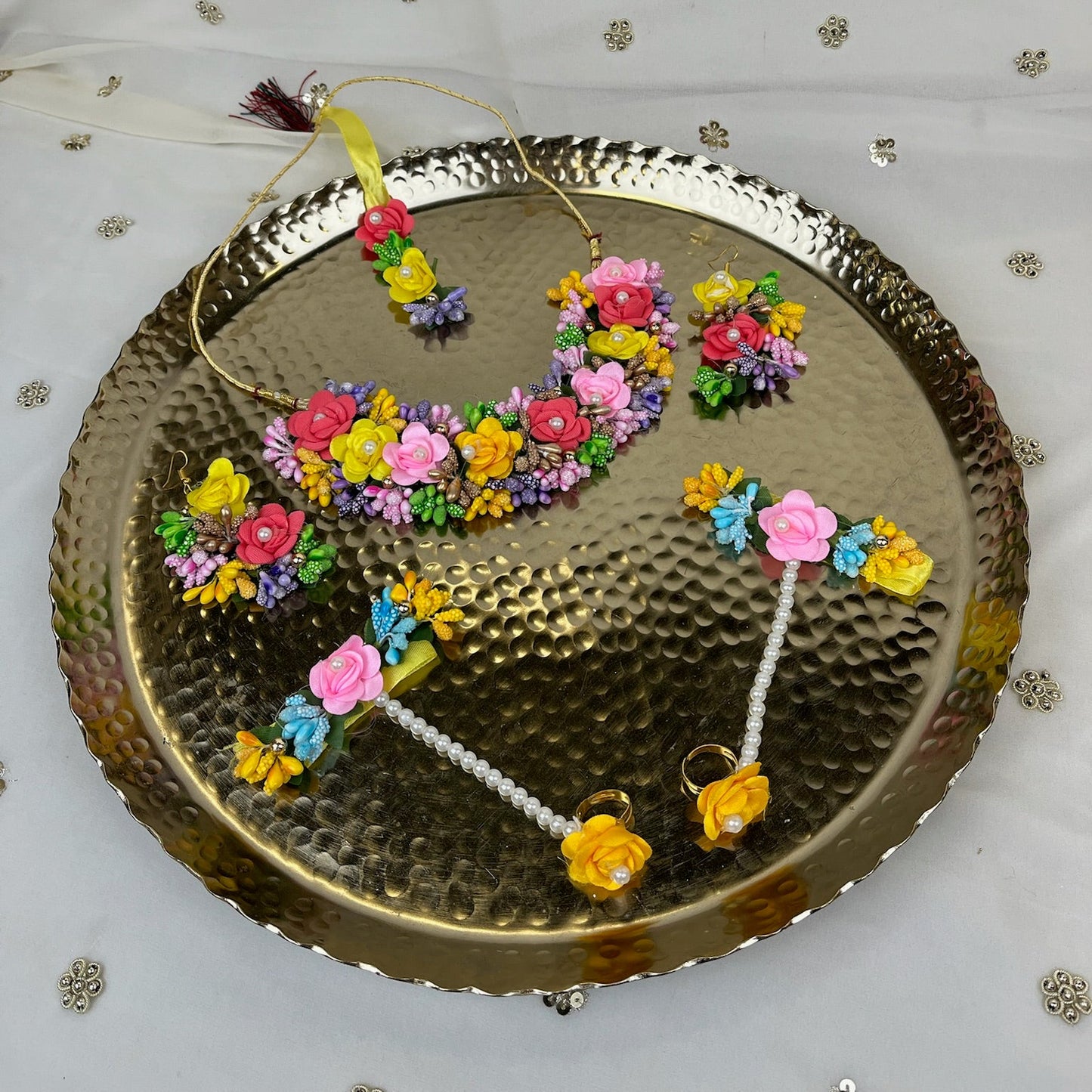 Floral | Faux Flower Necklace set w/ hand bracelets