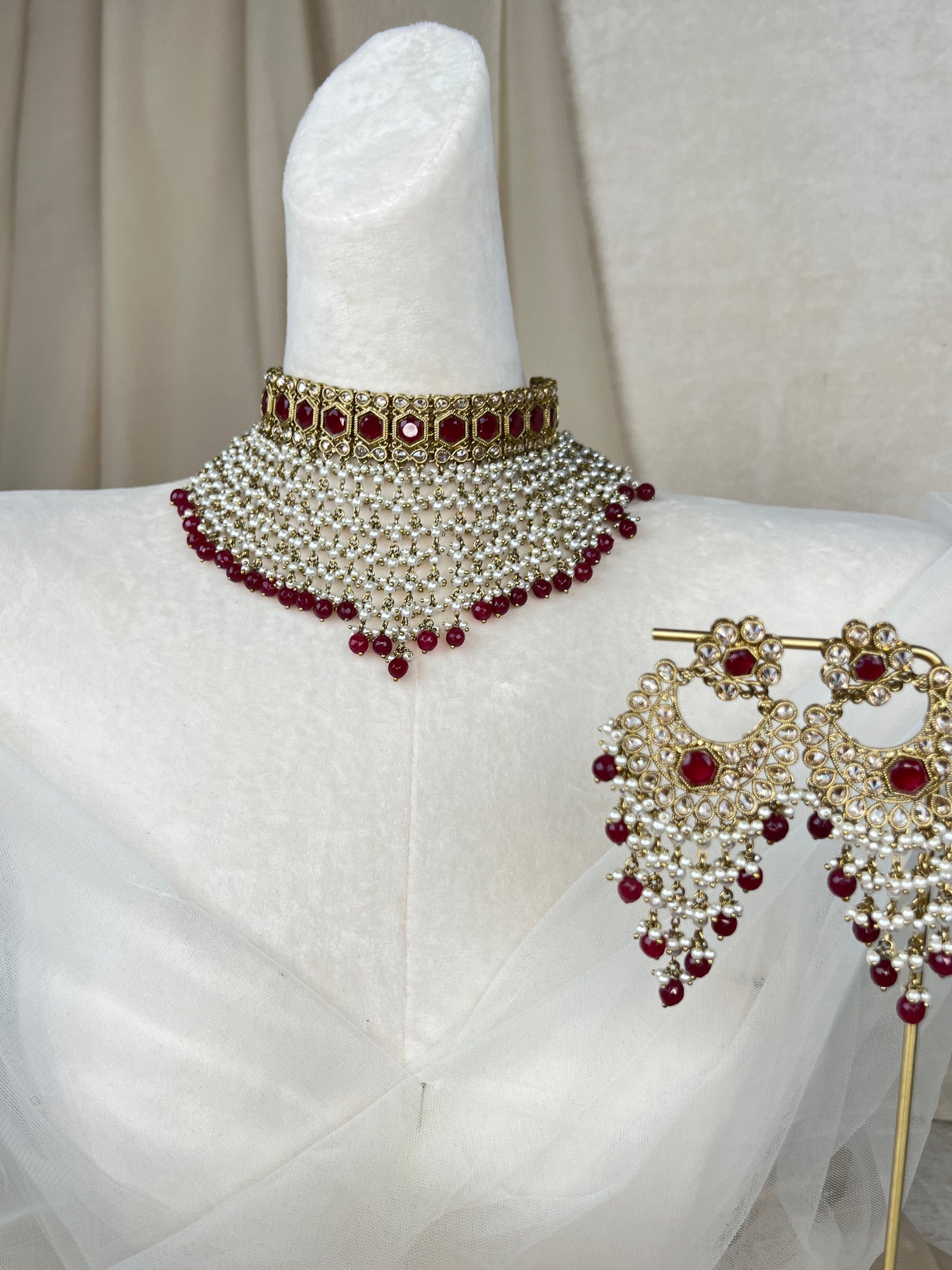 Semi Bridal Choker Set