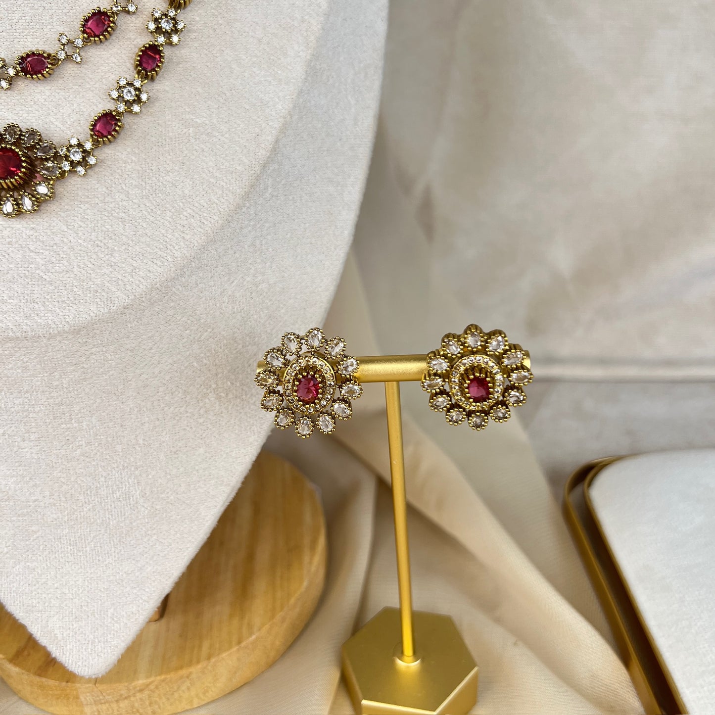 Dainty Gold AD Haar | Necklace Set