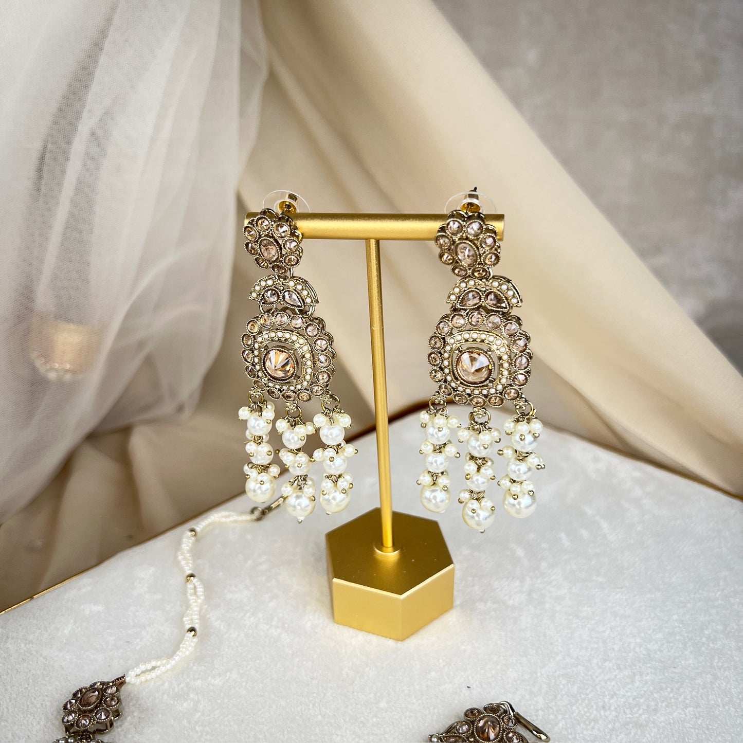 Pearl Semi Bridal Choker Set w/Jhoomar