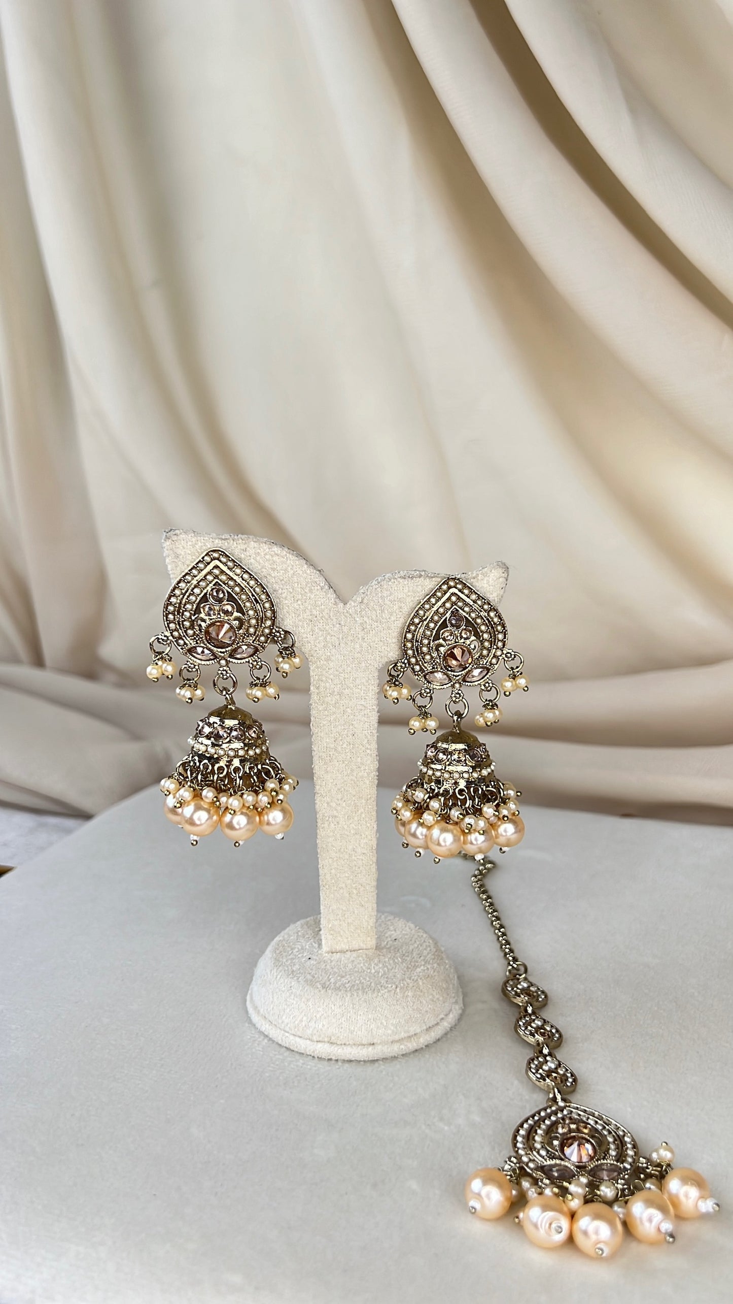 Jhumka Earring & Tikka Set