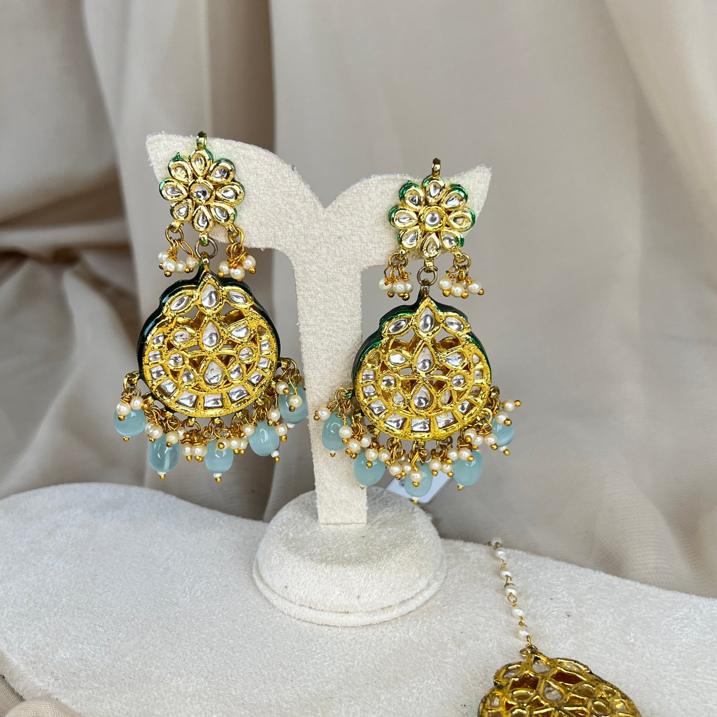 Kundan Earring & Tikka Set
