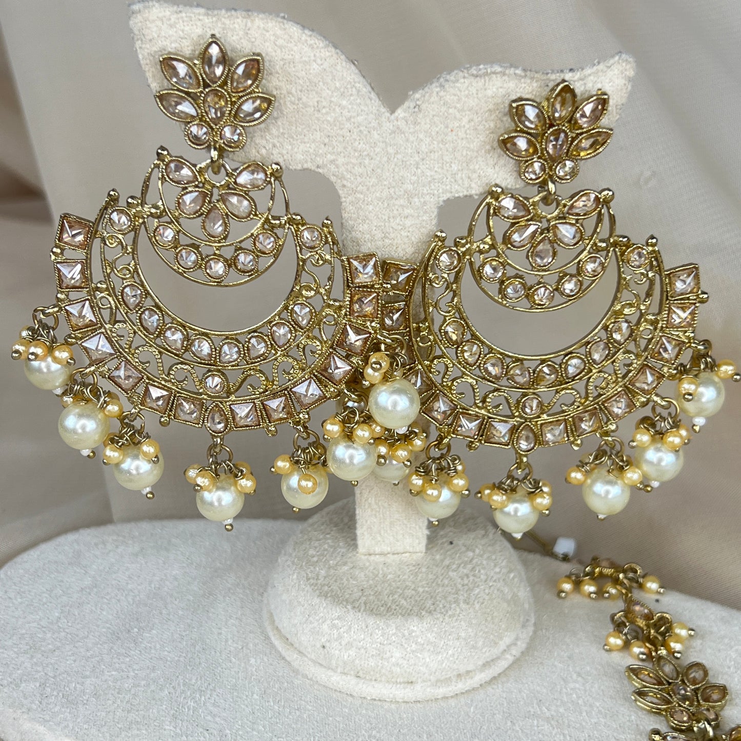 Oversized Earring and Tikka Set