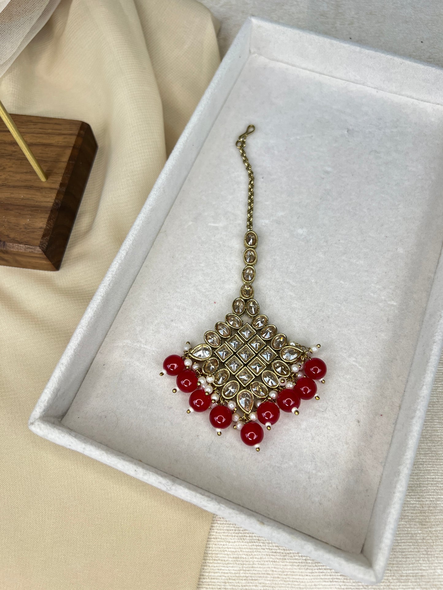 Polki Bib Style Necklace Set