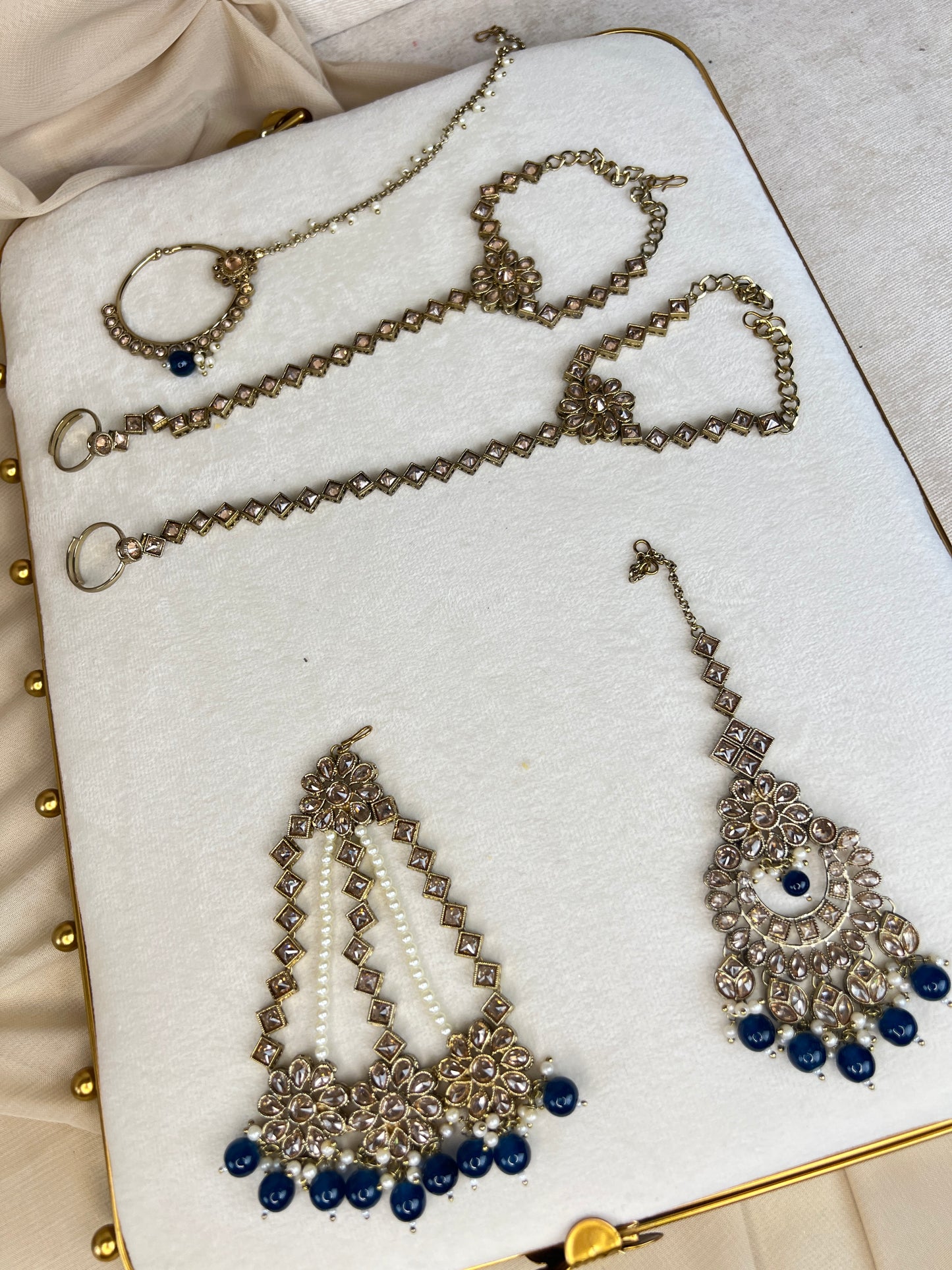 Full Choker Bridal Set