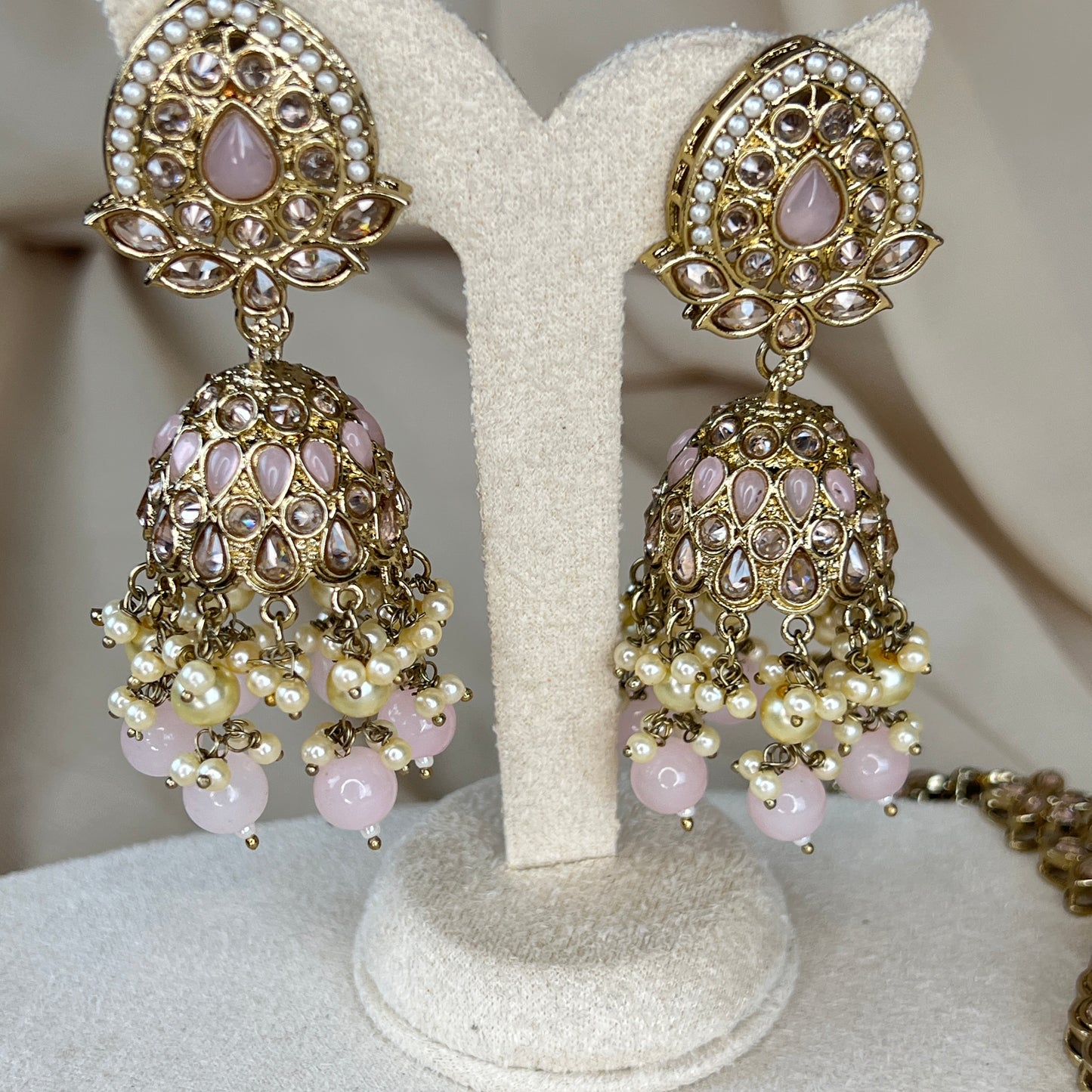 Jumka Earring with Oversized Tikka Set