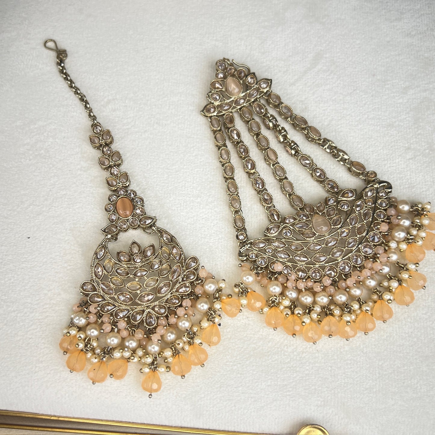 Large Bib Style Semi Bridal Set w/Jhoomar