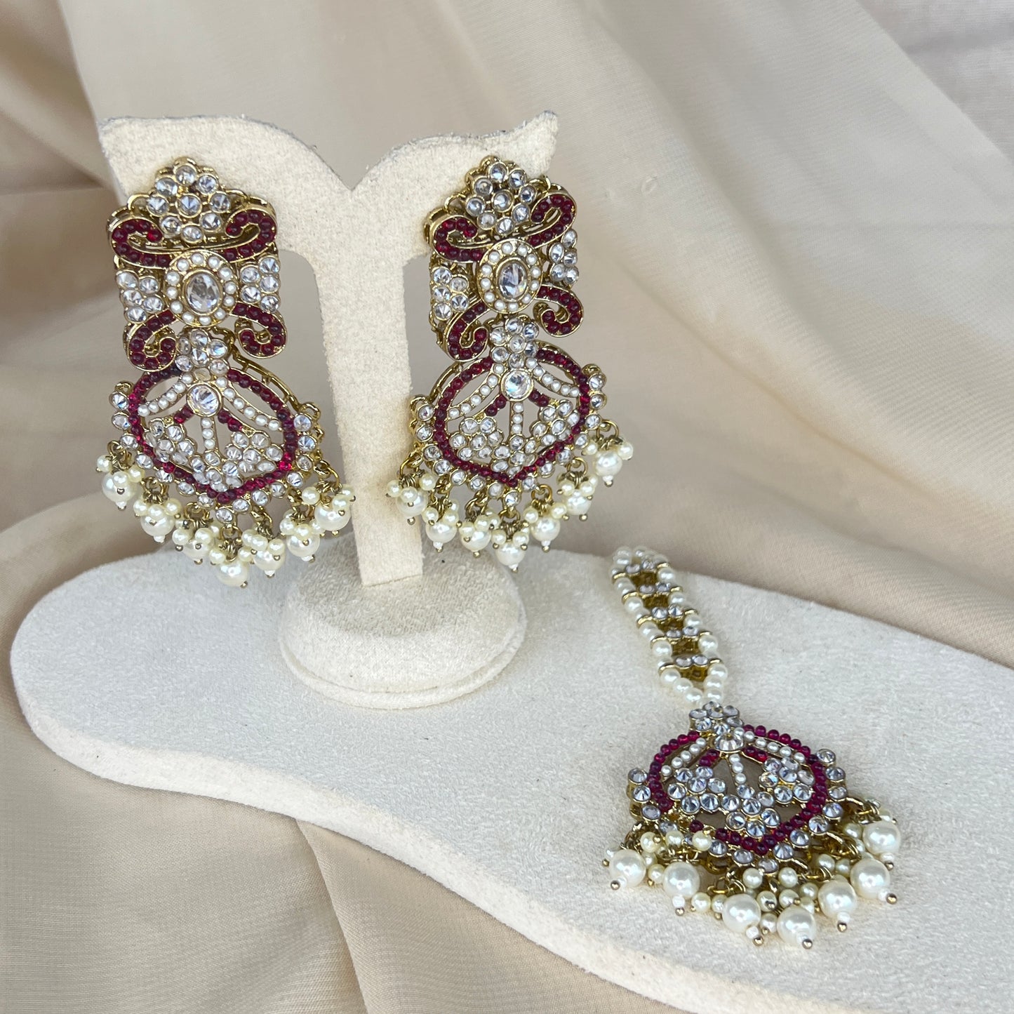 Nauratan Earring & Tikka Set