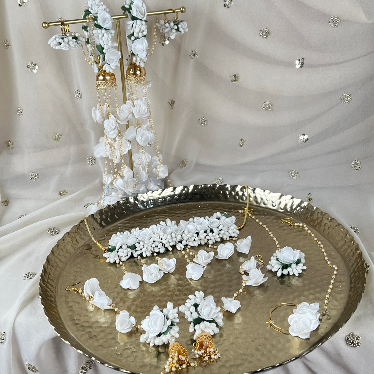 Floral | Faux Flower Choker set w/ and Bangle Kaleera