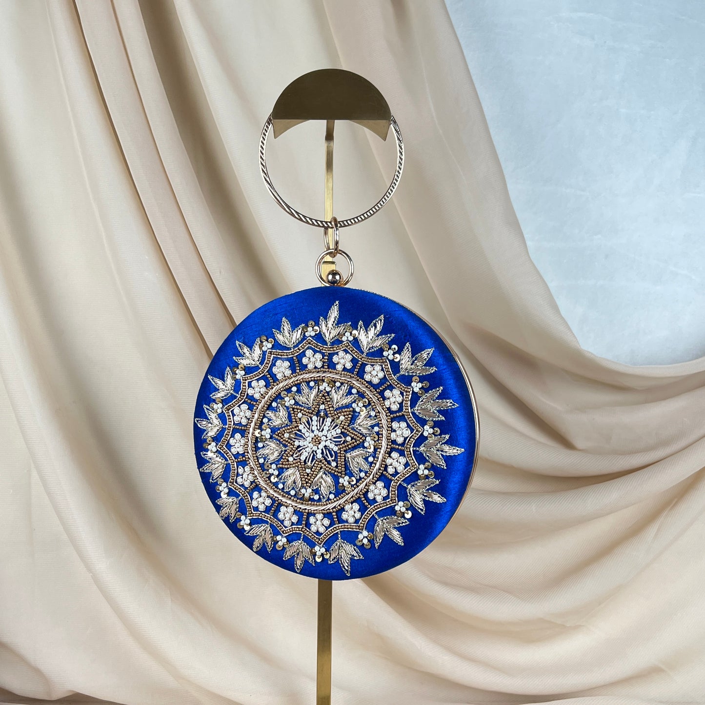 Round Embrodiered Clutch with Bangle handle
