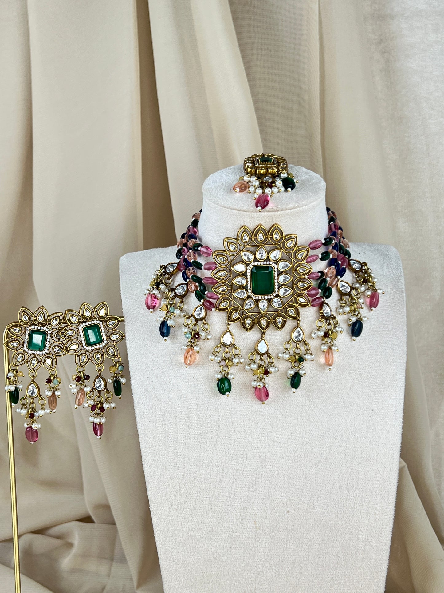 Pachi Kundan Choker Set