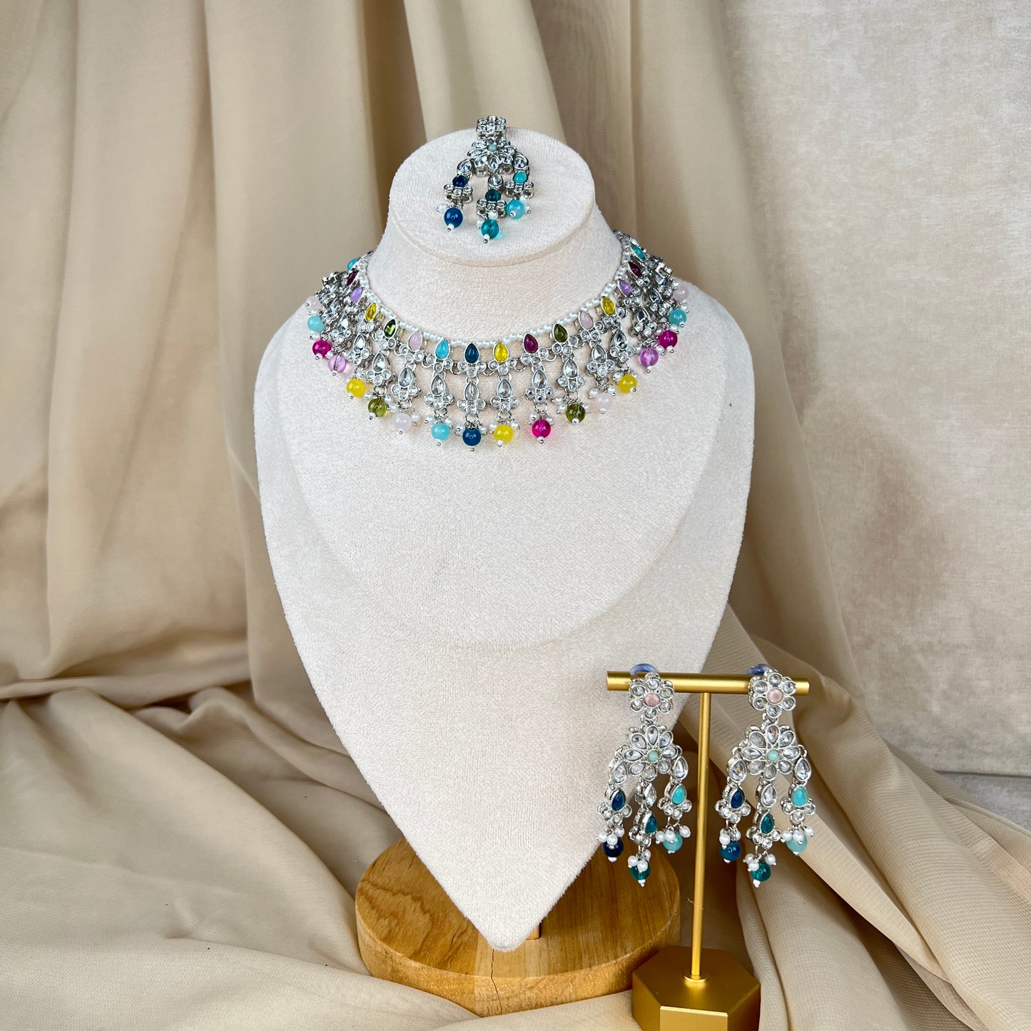 Dainty Silver Necklace Set