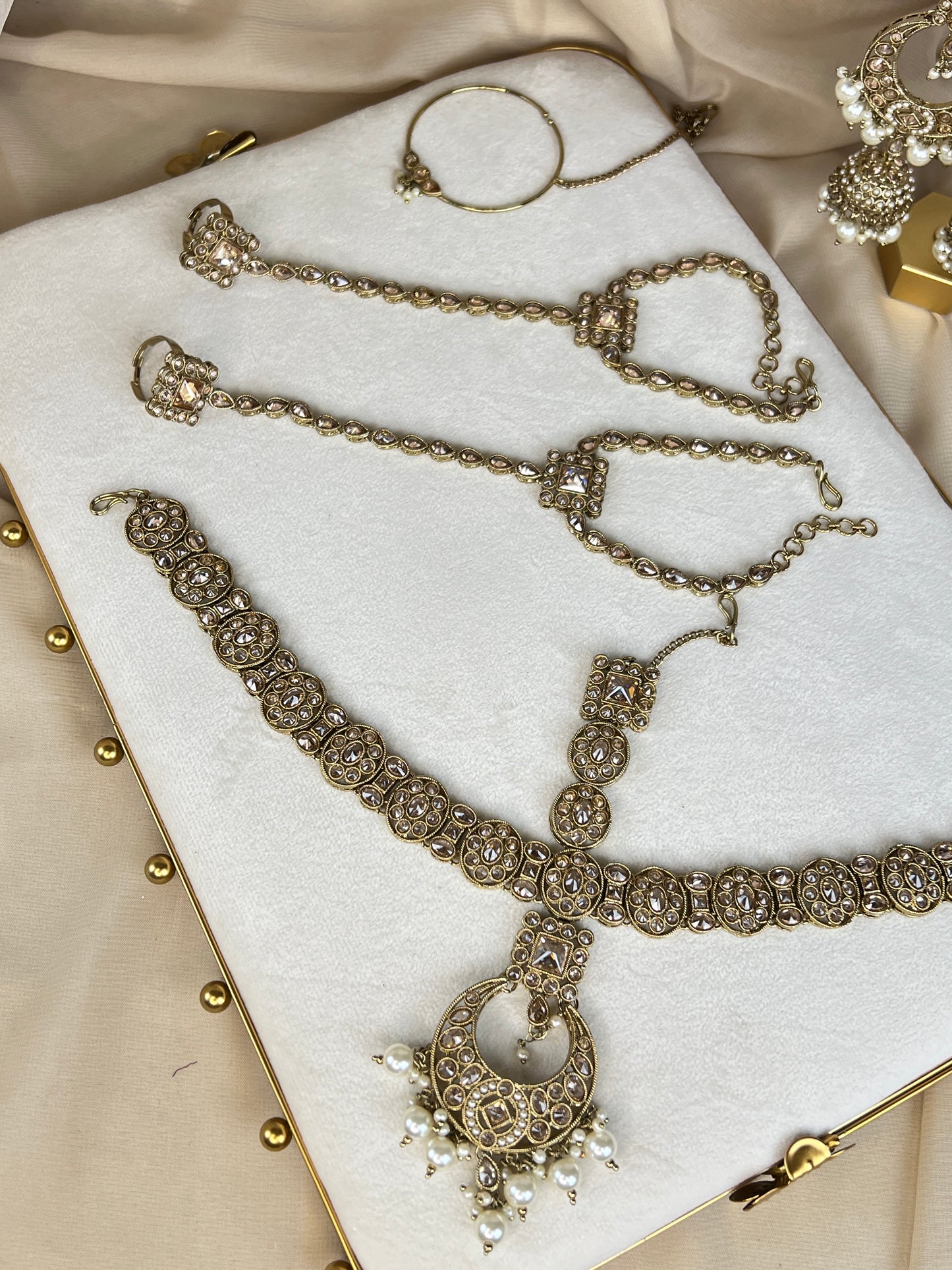 Full Pearl Bridal Set