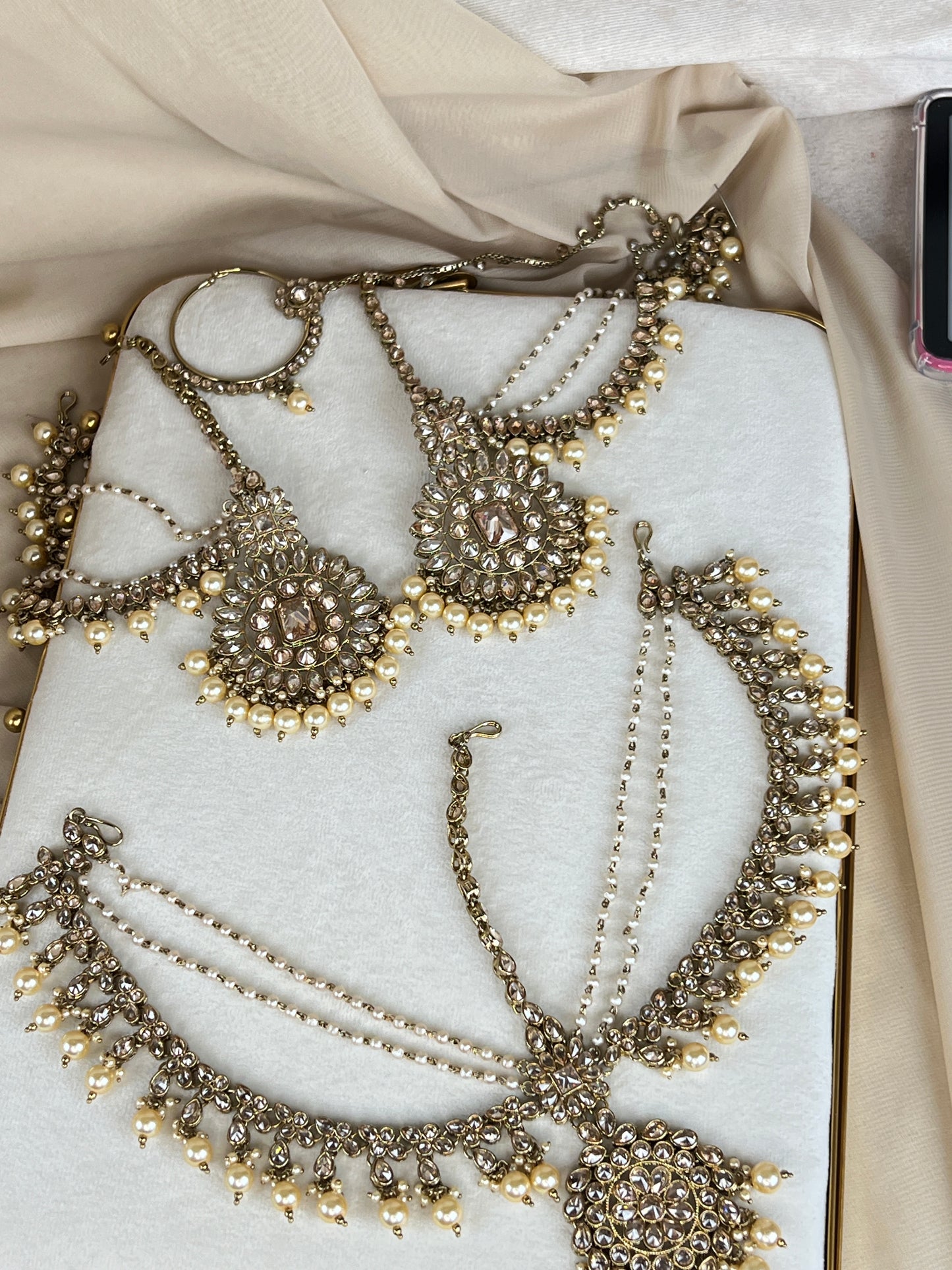 Full Polki Bridal Set in Gold/Pearl