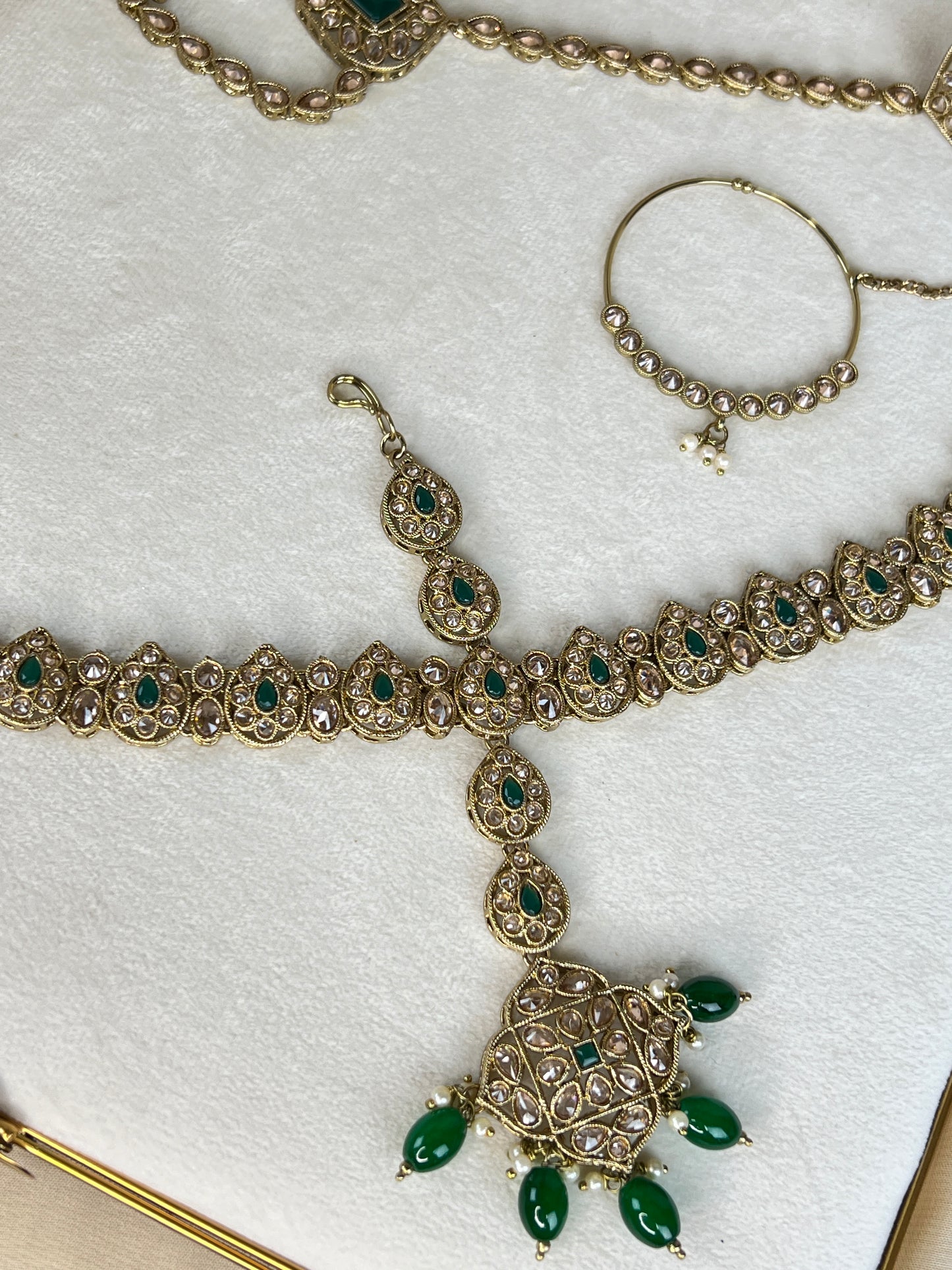 Full Choker Bridal Set