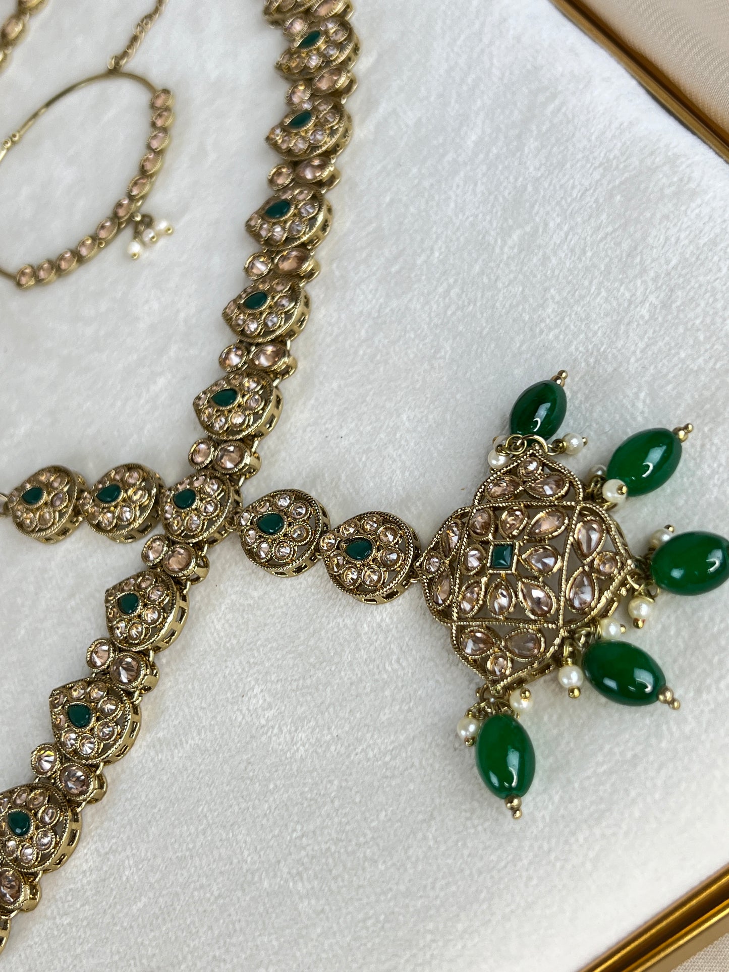 Full Choker Bridal Set