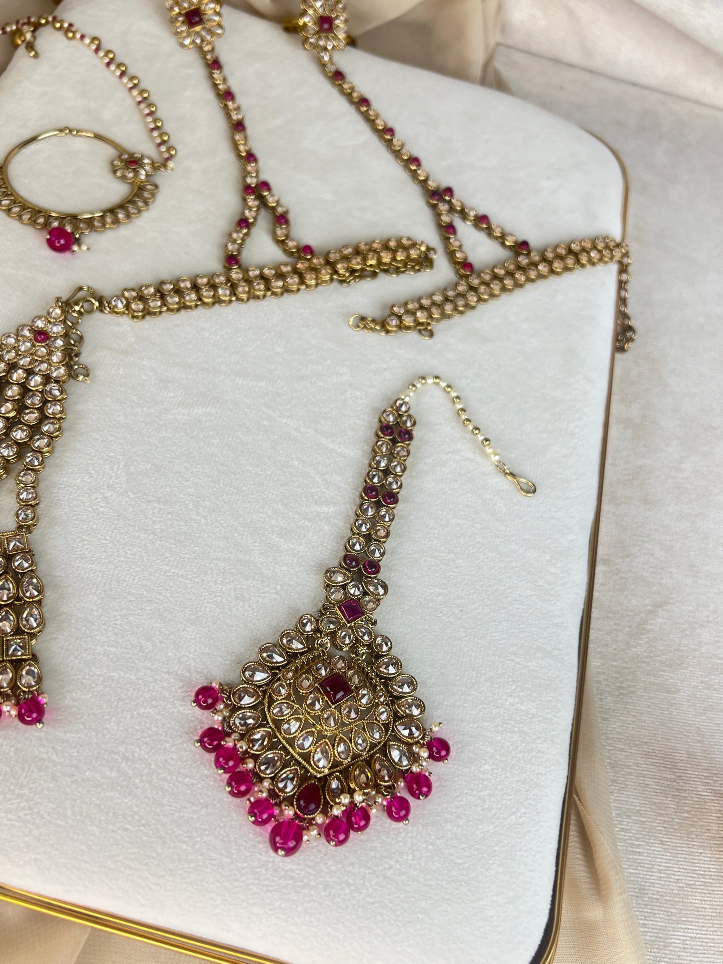 Full Choker Bridal Set