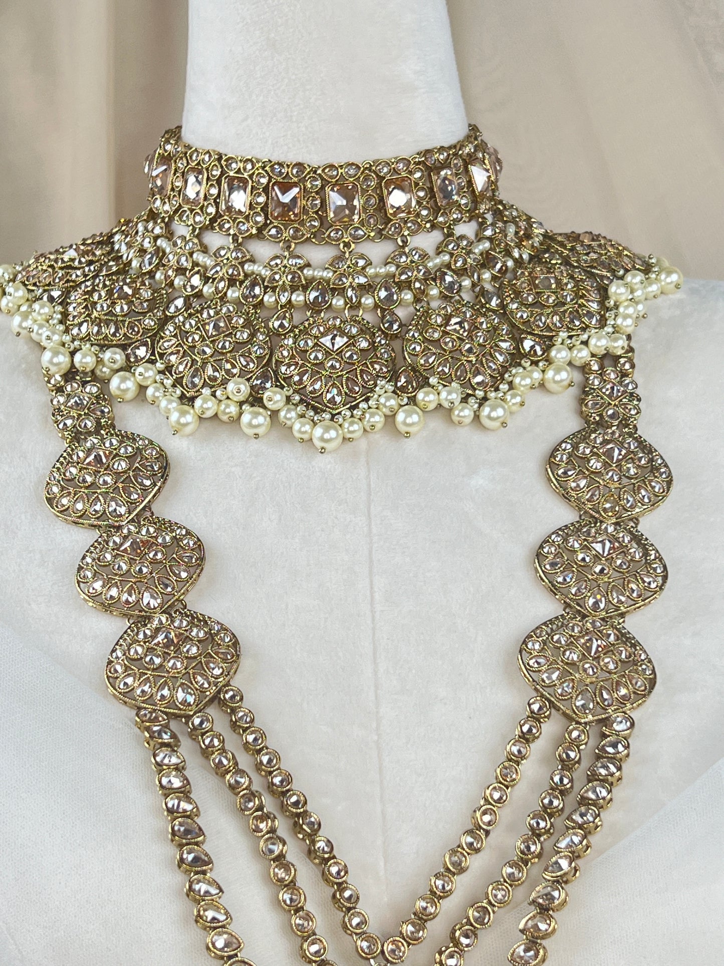 Full Choker Bridal Set