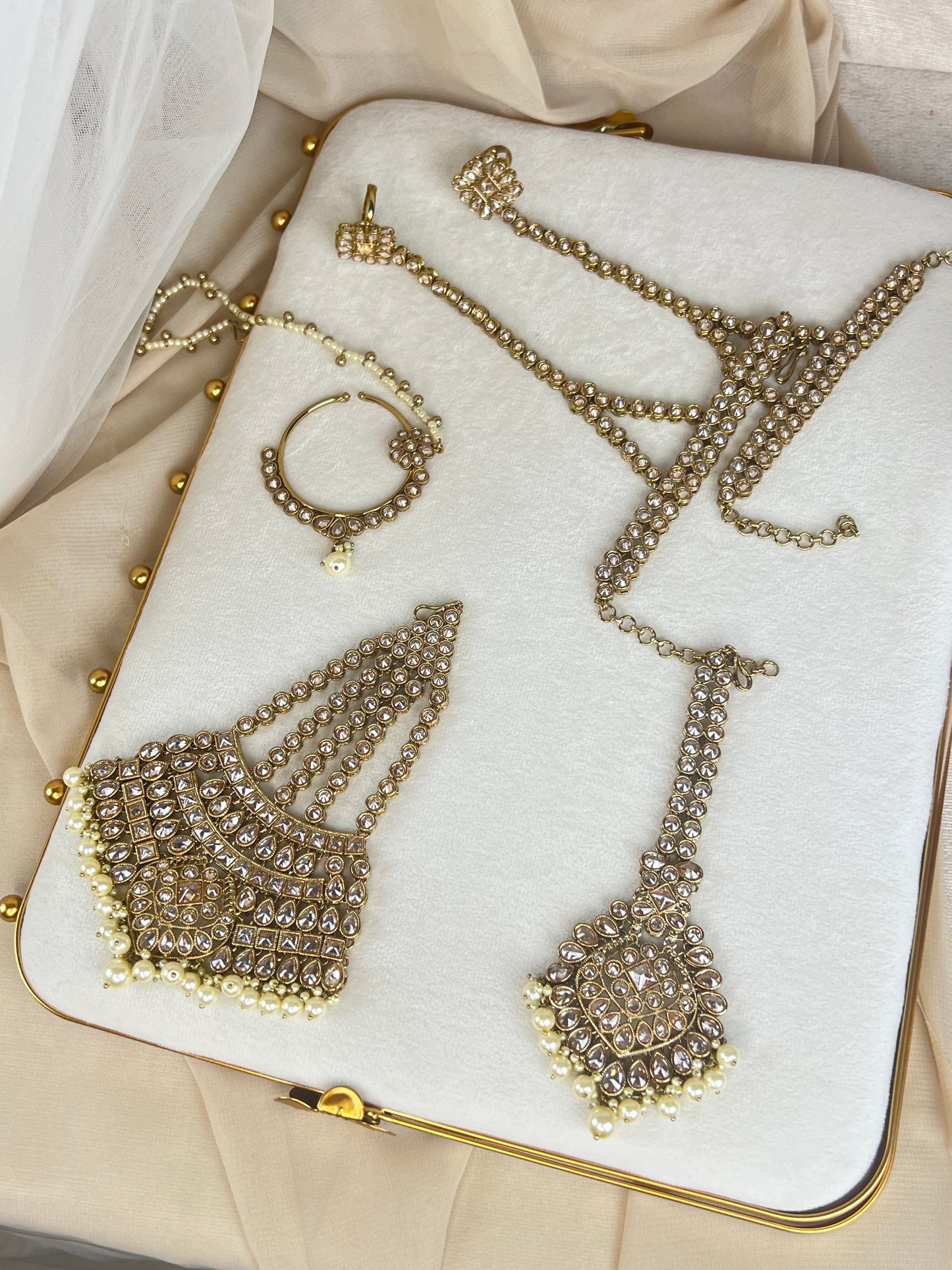 Full Choker Bridal Set