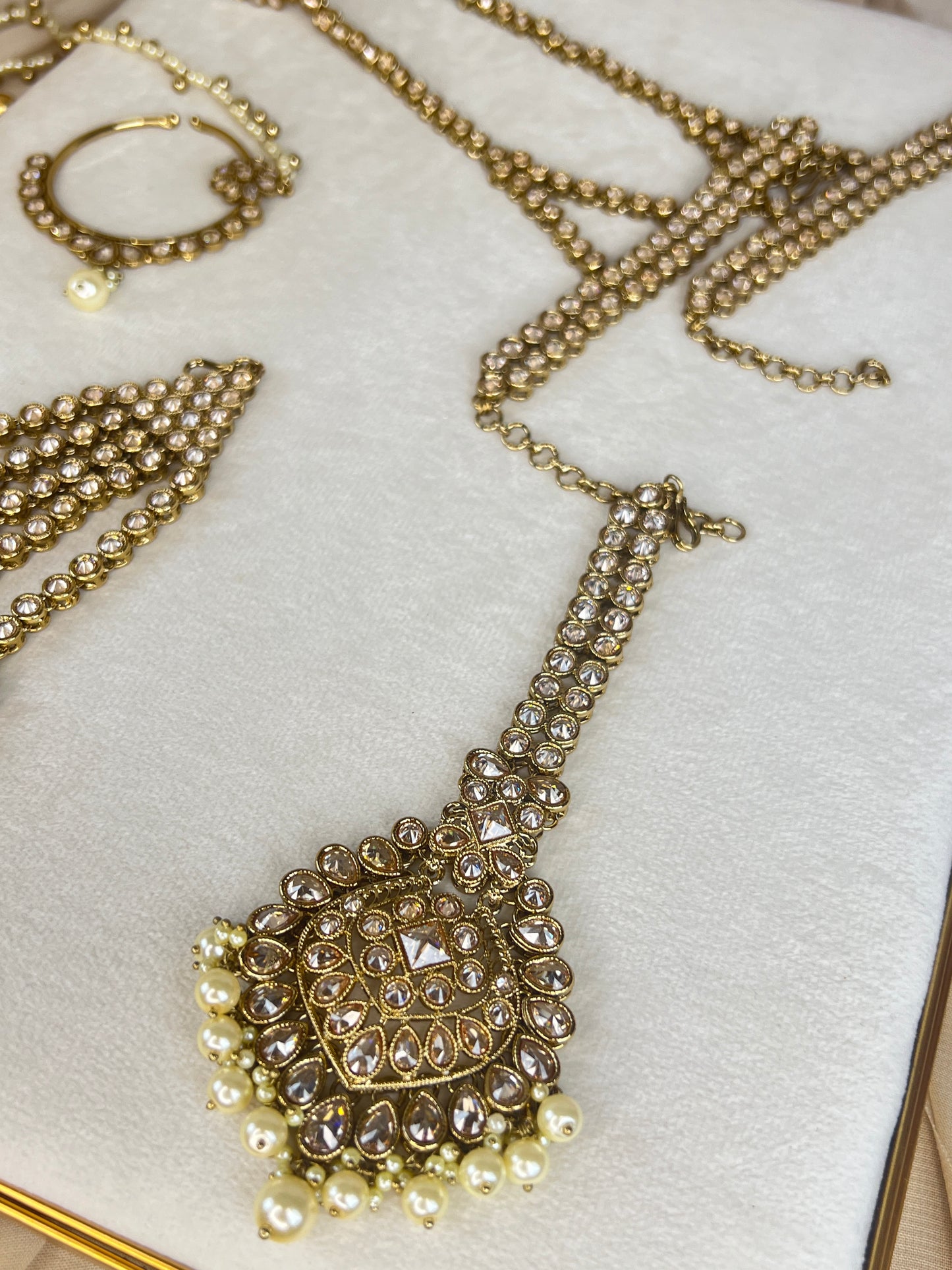 Full Choker Bridal Set