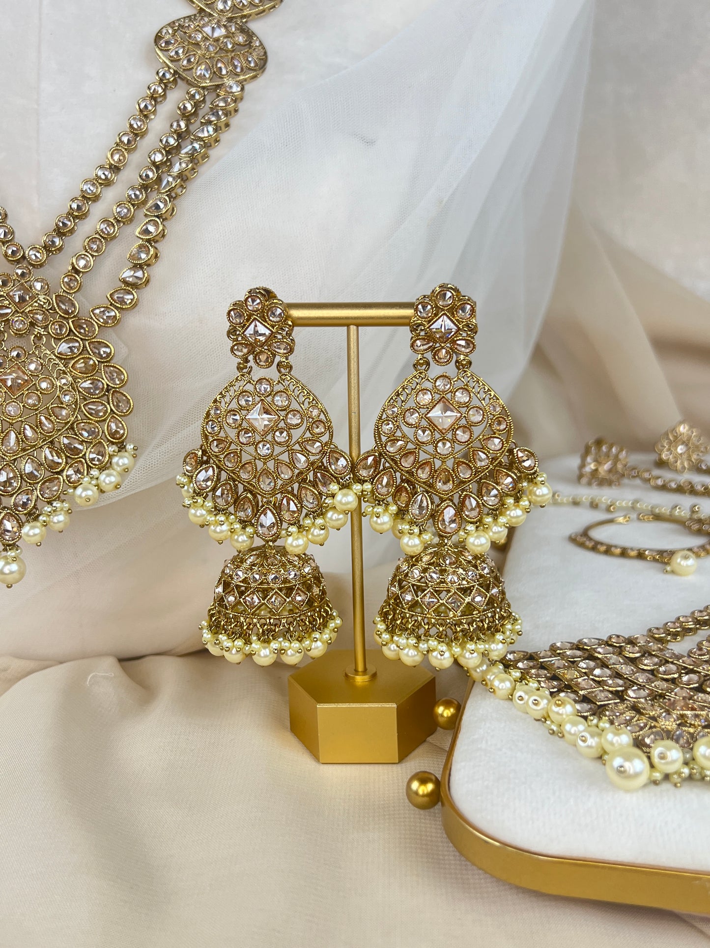 Full Choker Bridal Set