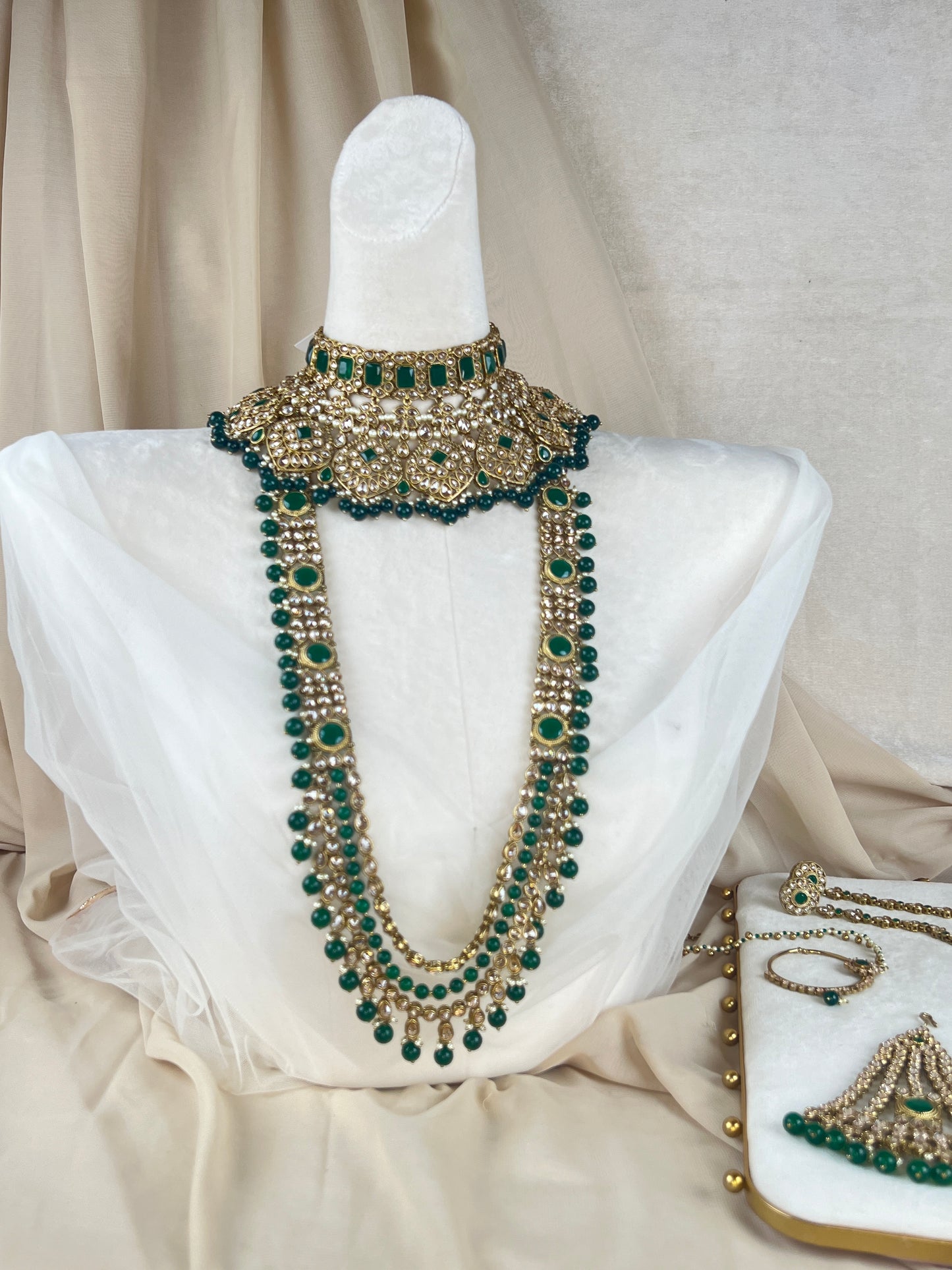 Full Choker Bridal Set