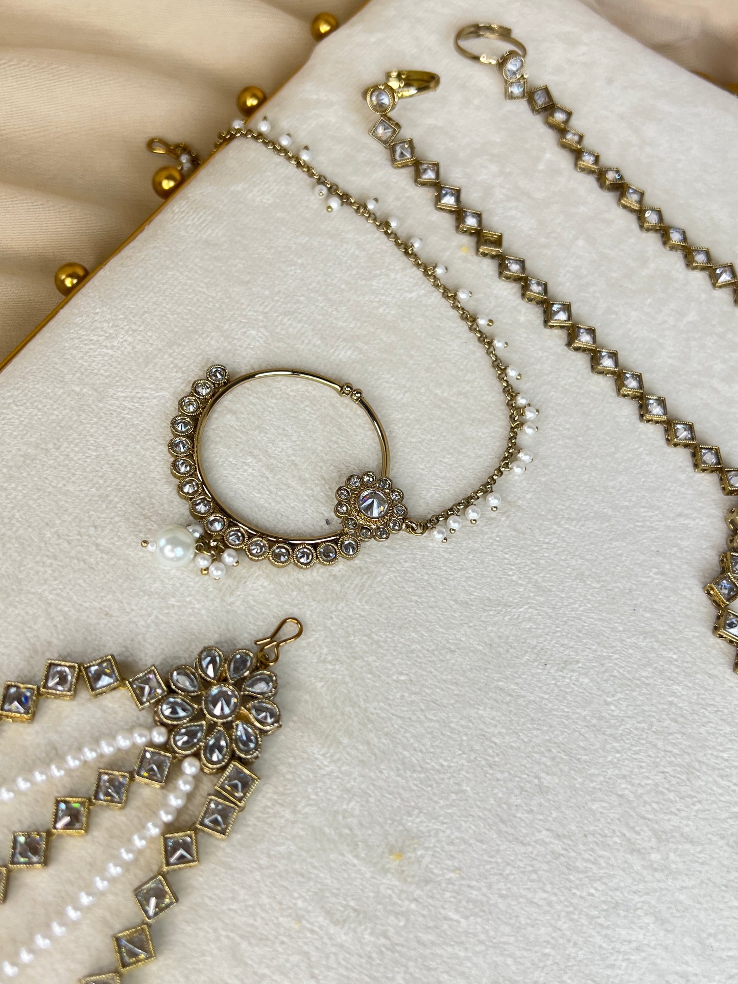 Full Choker Bridal Set