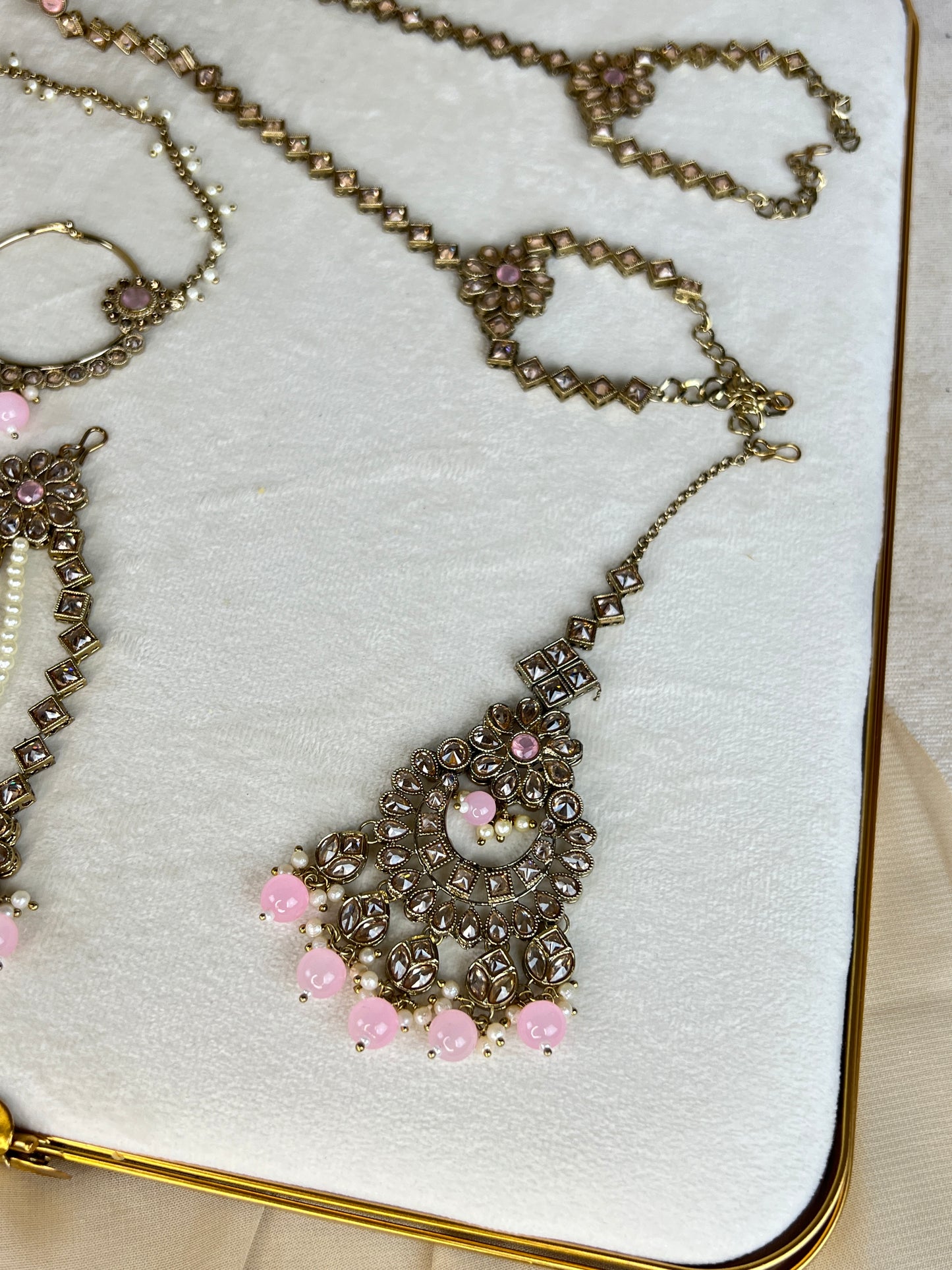 Full Choker Bridal Set