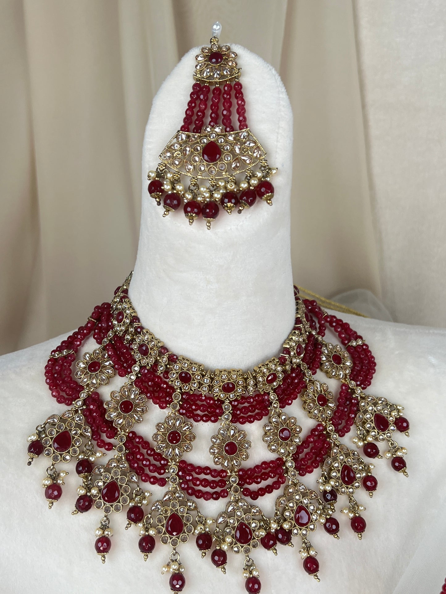 Semi Bridal Choker Set