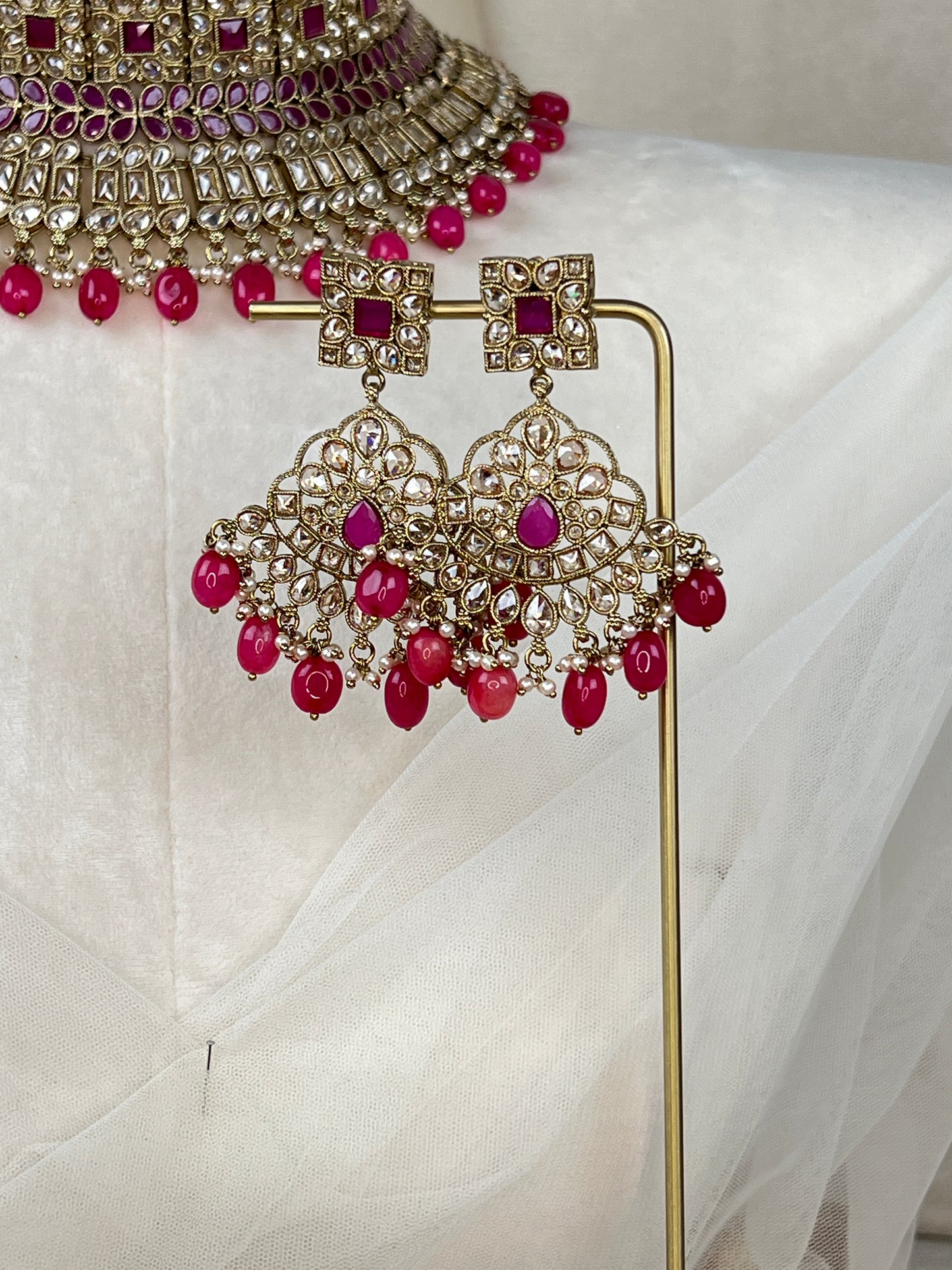 Semi Bridal Choker Set
