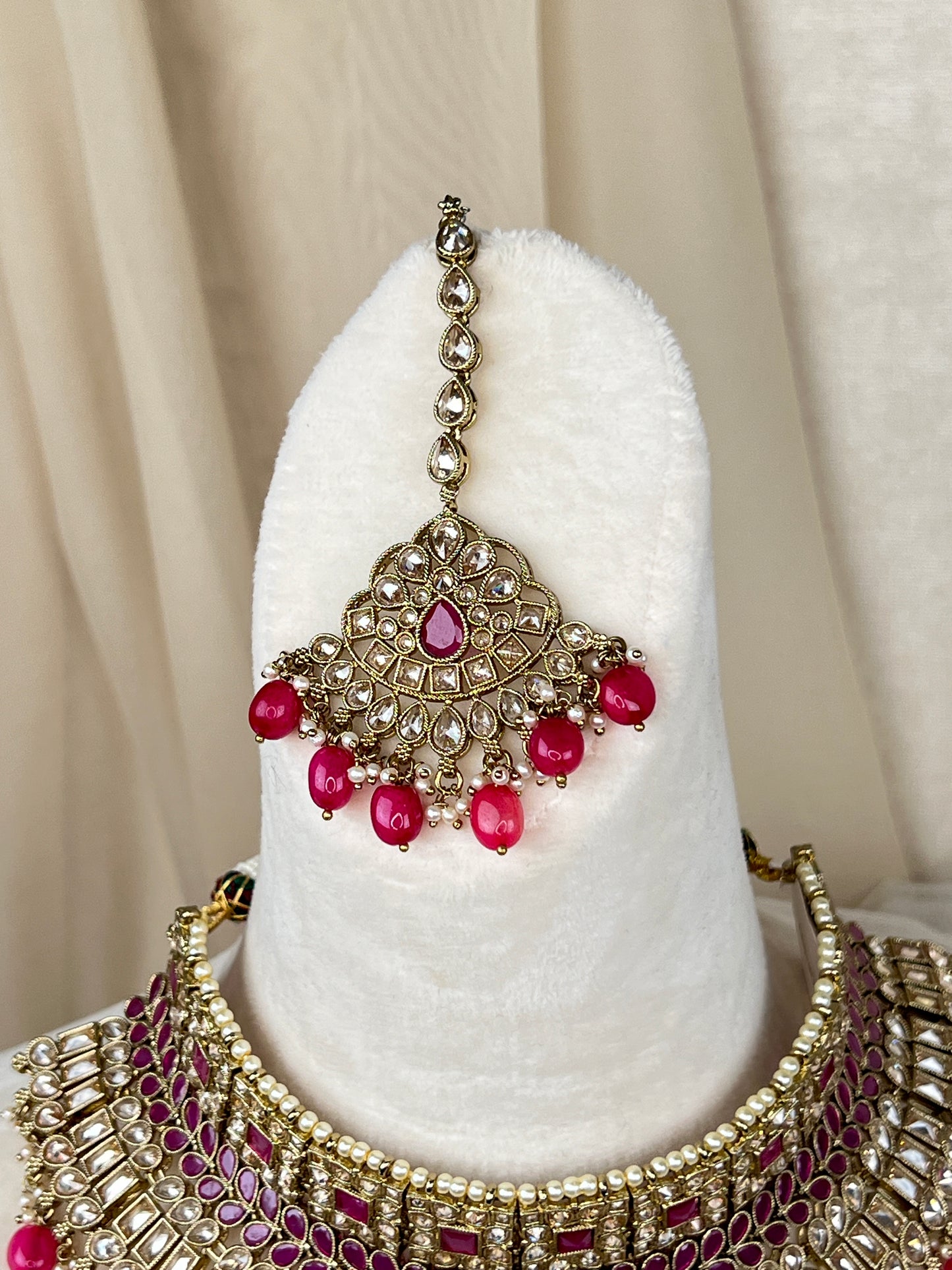 Semi Bridal Choker Set