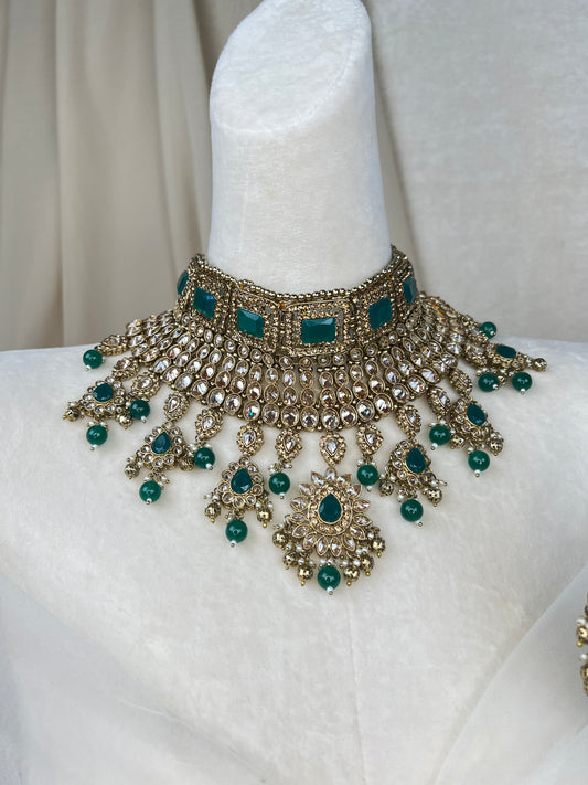 Regal Semi Bridal Set