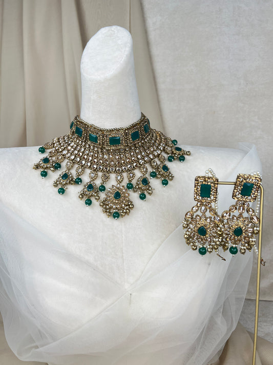 Regal Semi Bridal Set