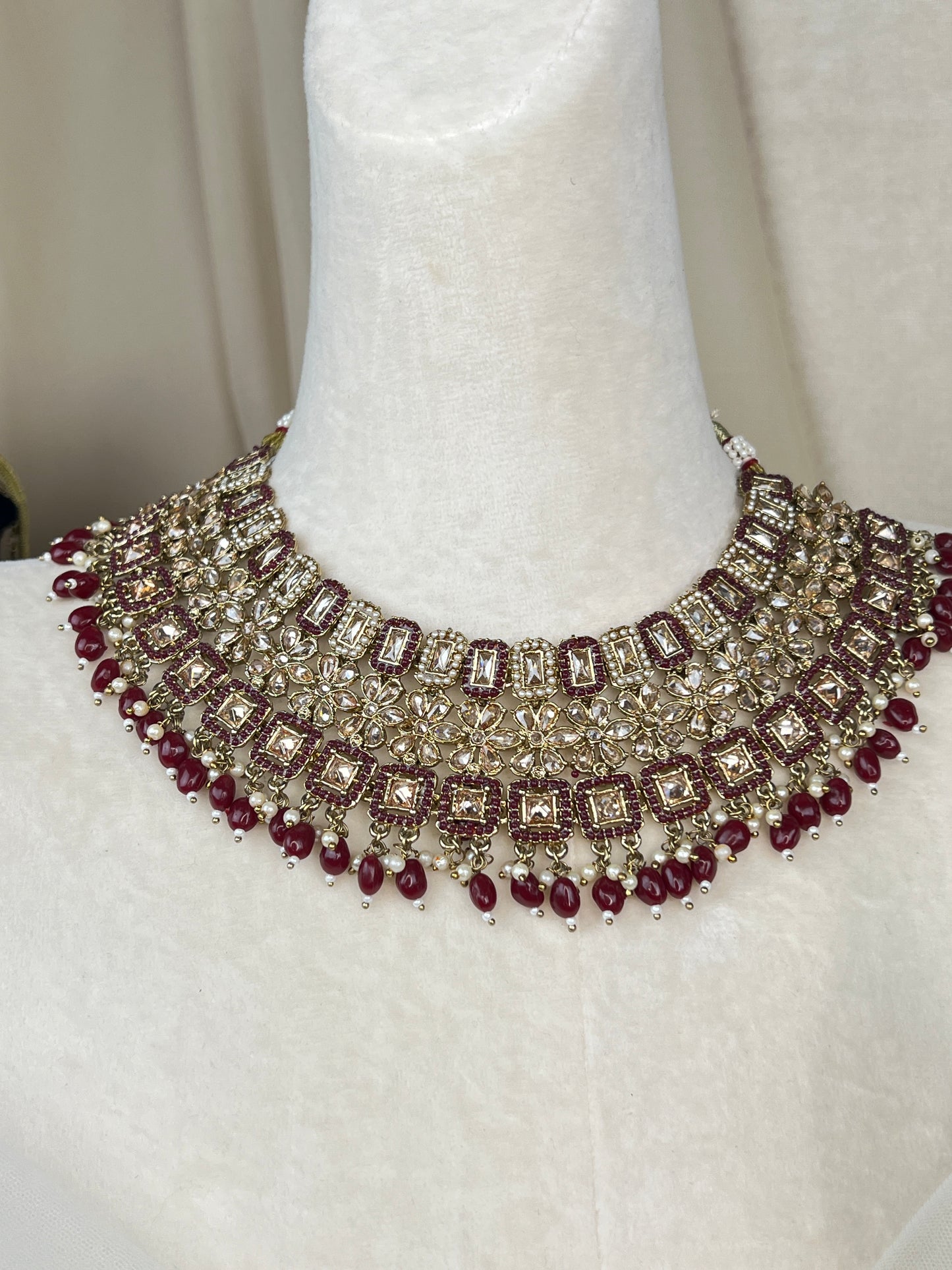 Nauratan Polki Necklace Set
