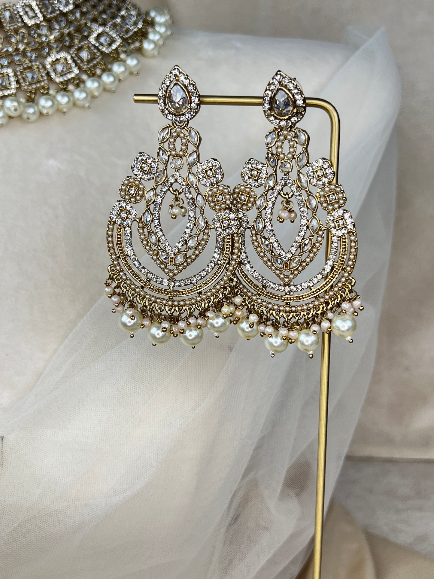 Nauratan Polki Necklace Set