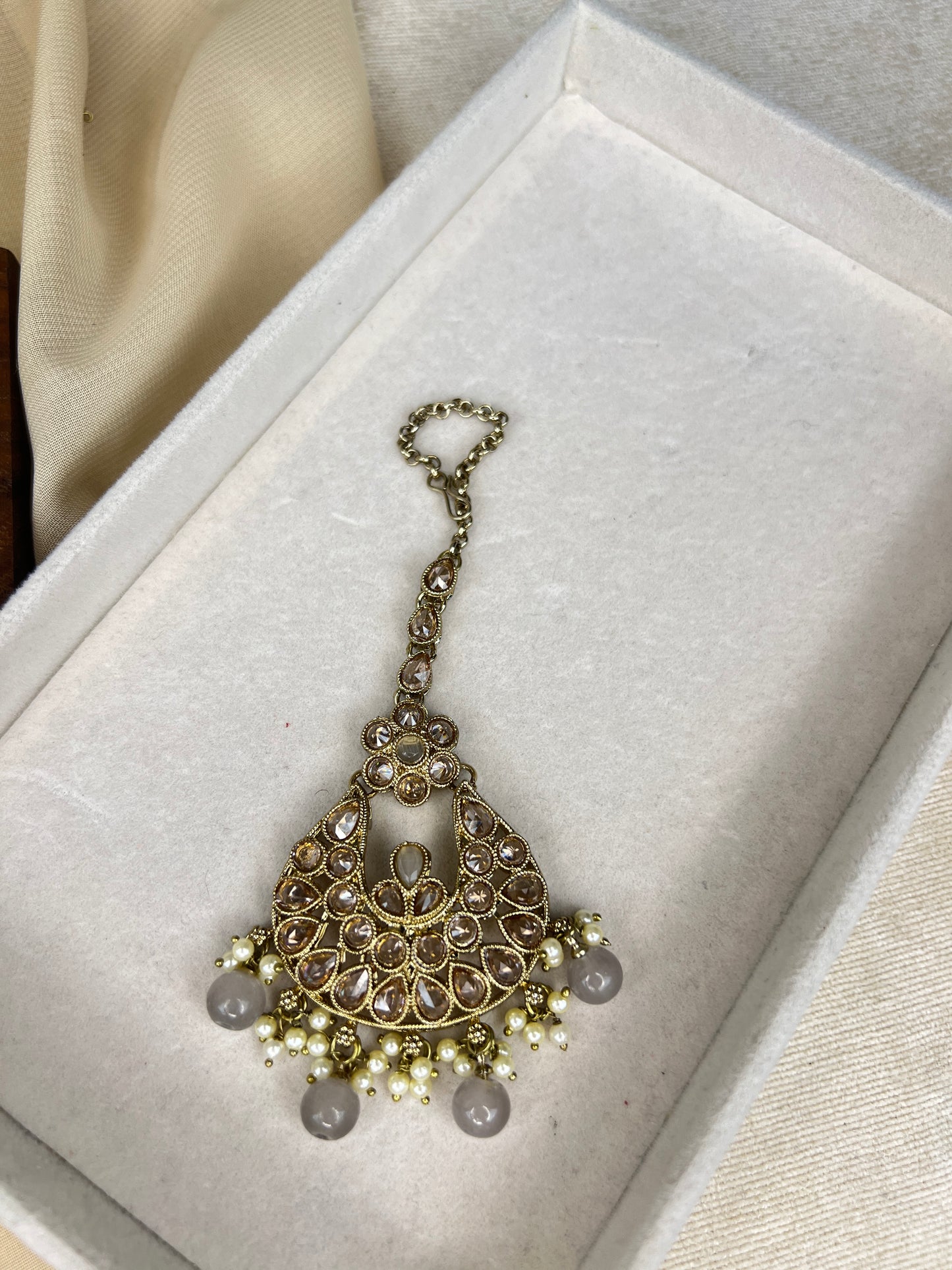 Bib Style Polki Necklace Set