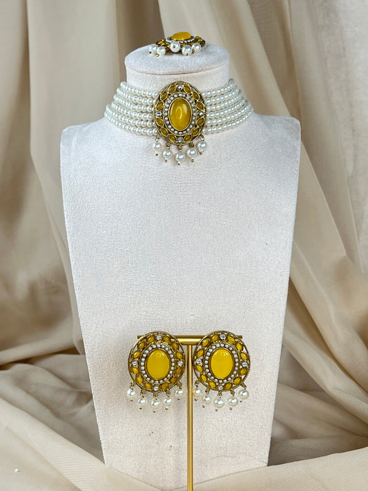 Elegant Pearl Choker Set