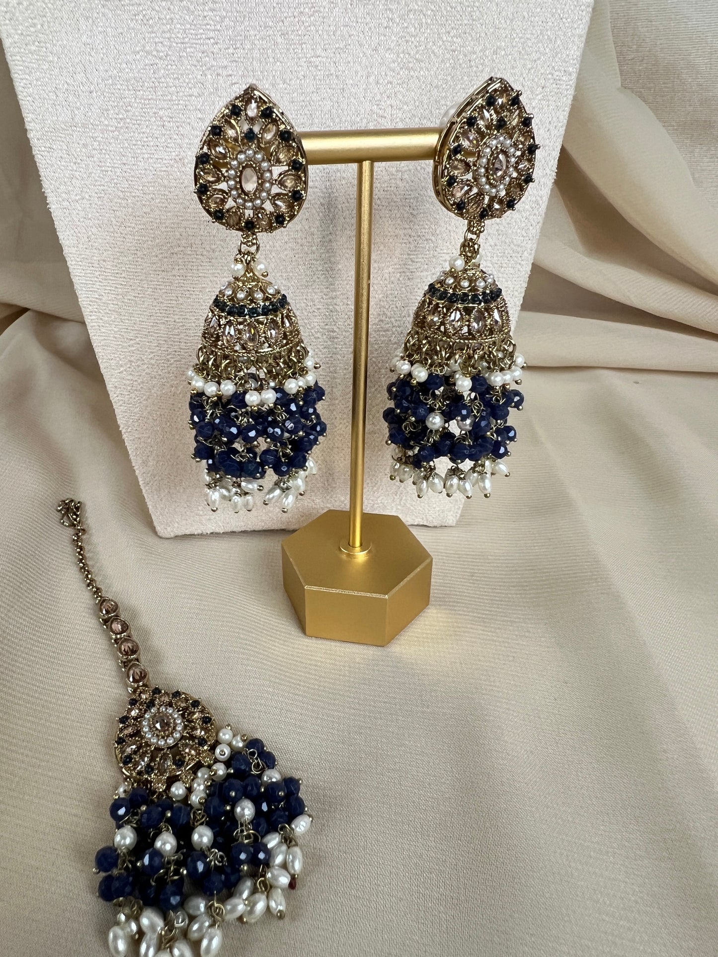 Nauratan Pearl Choker Set w/Jhumka Earrings