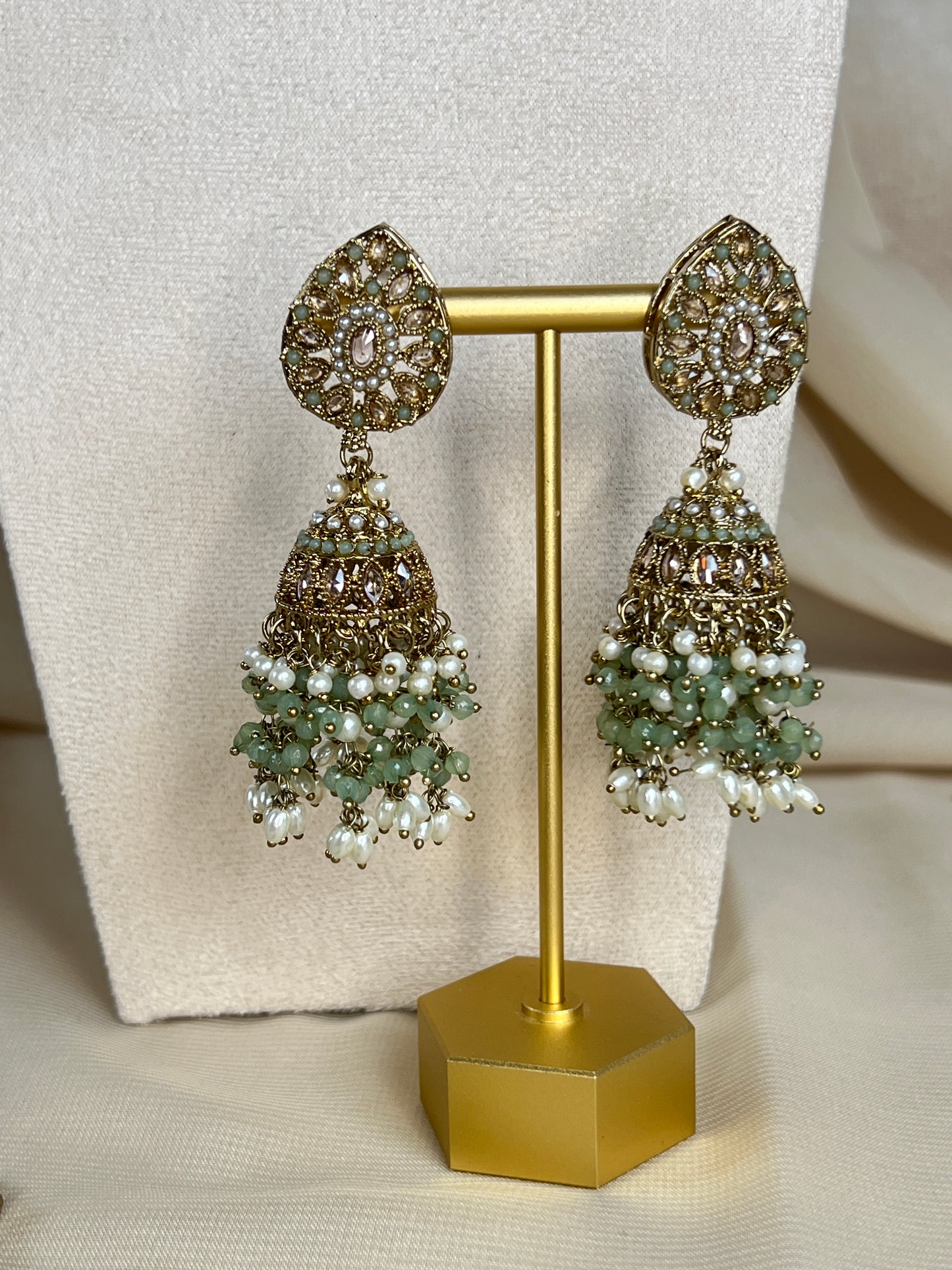 Nauratan Pearl Choker Set w/Jhumka Earrings
